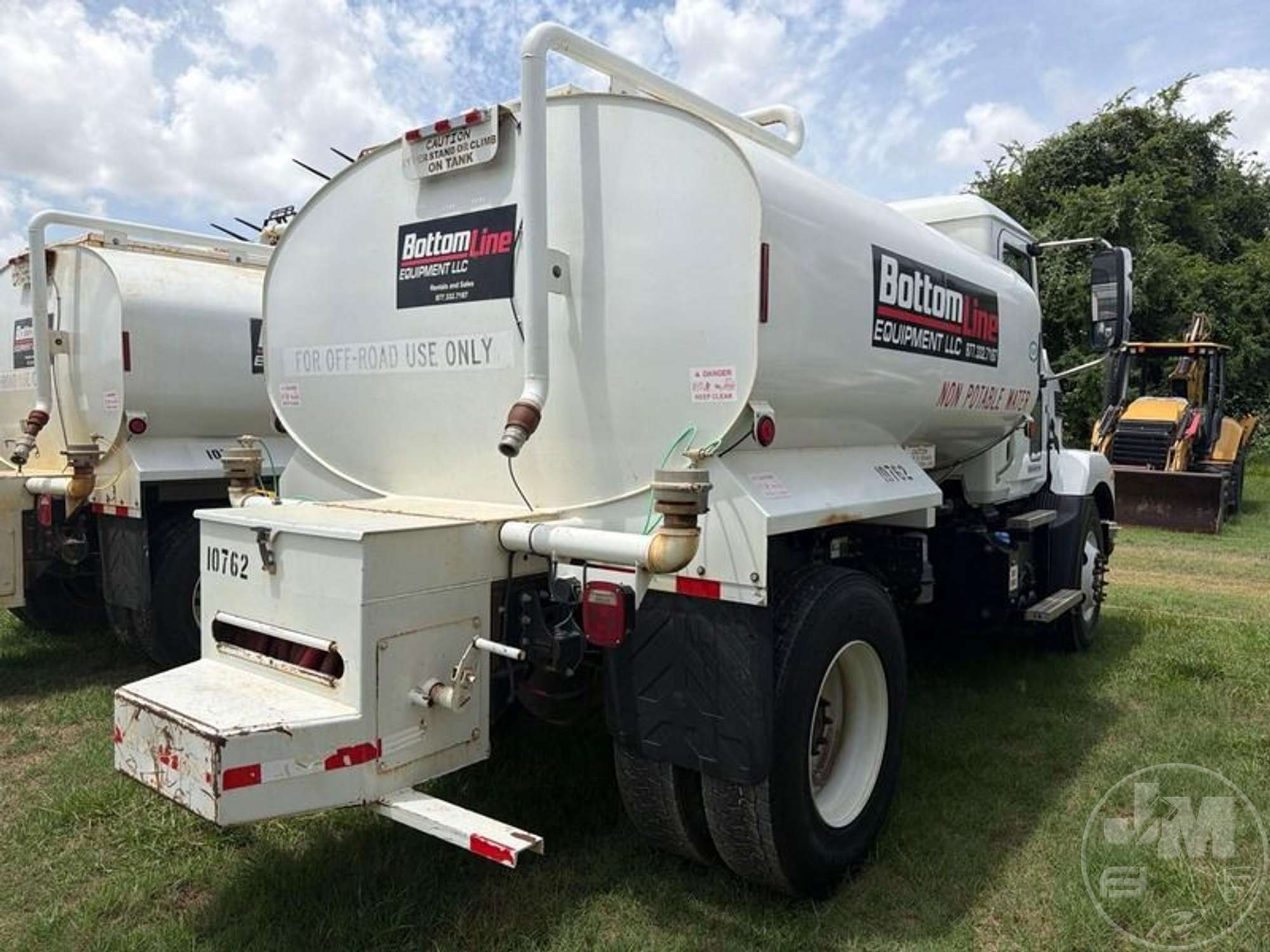 2023 Mack MD642R