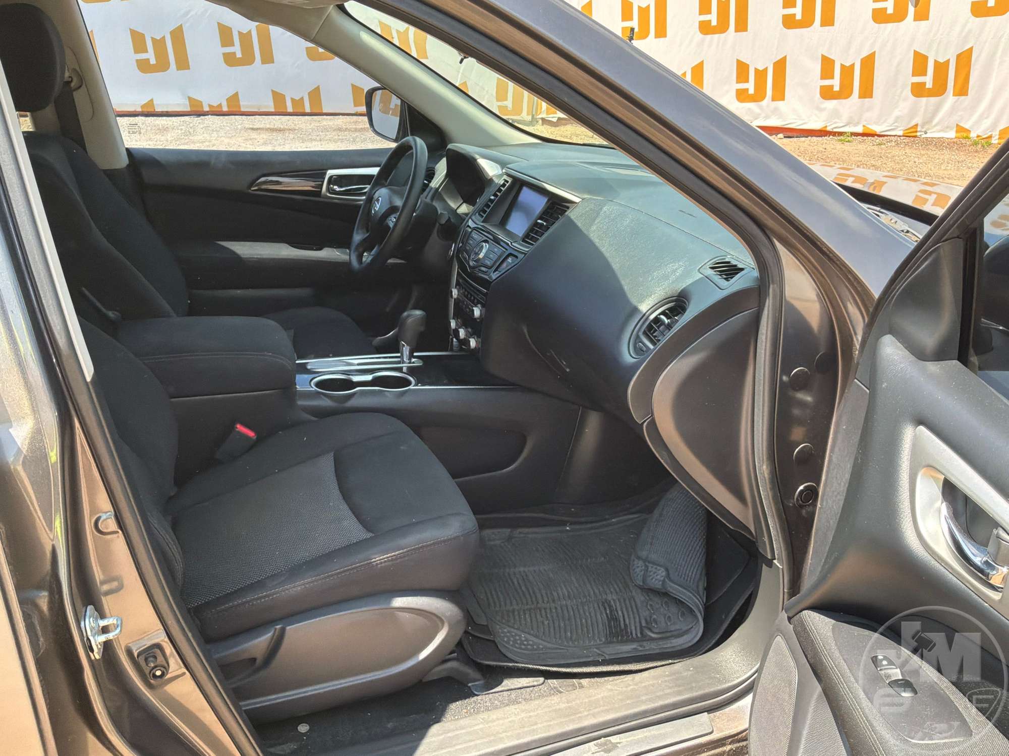 2017 Nissan PATHFINDER