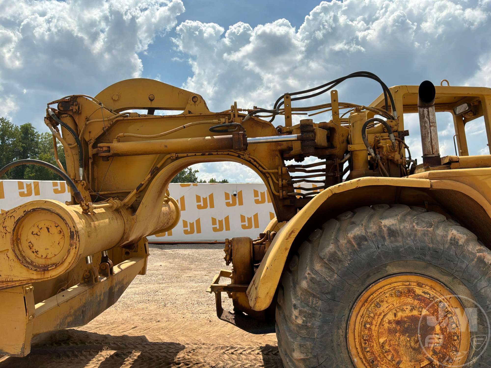 1984 Caterpillar 621B