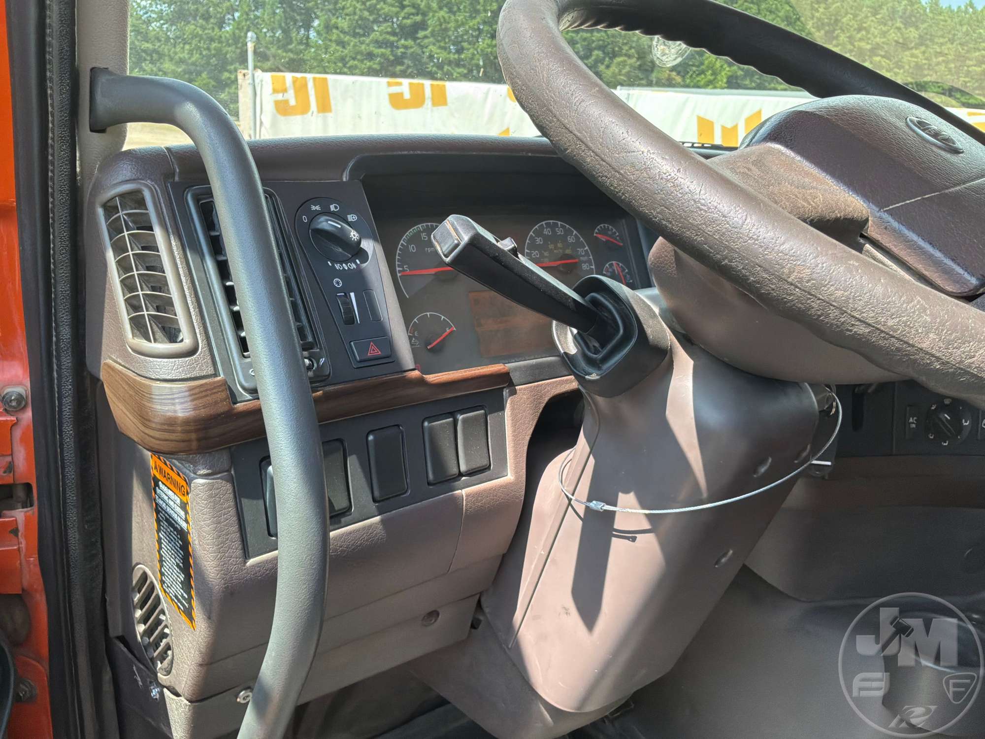 2014 Volvo VHD