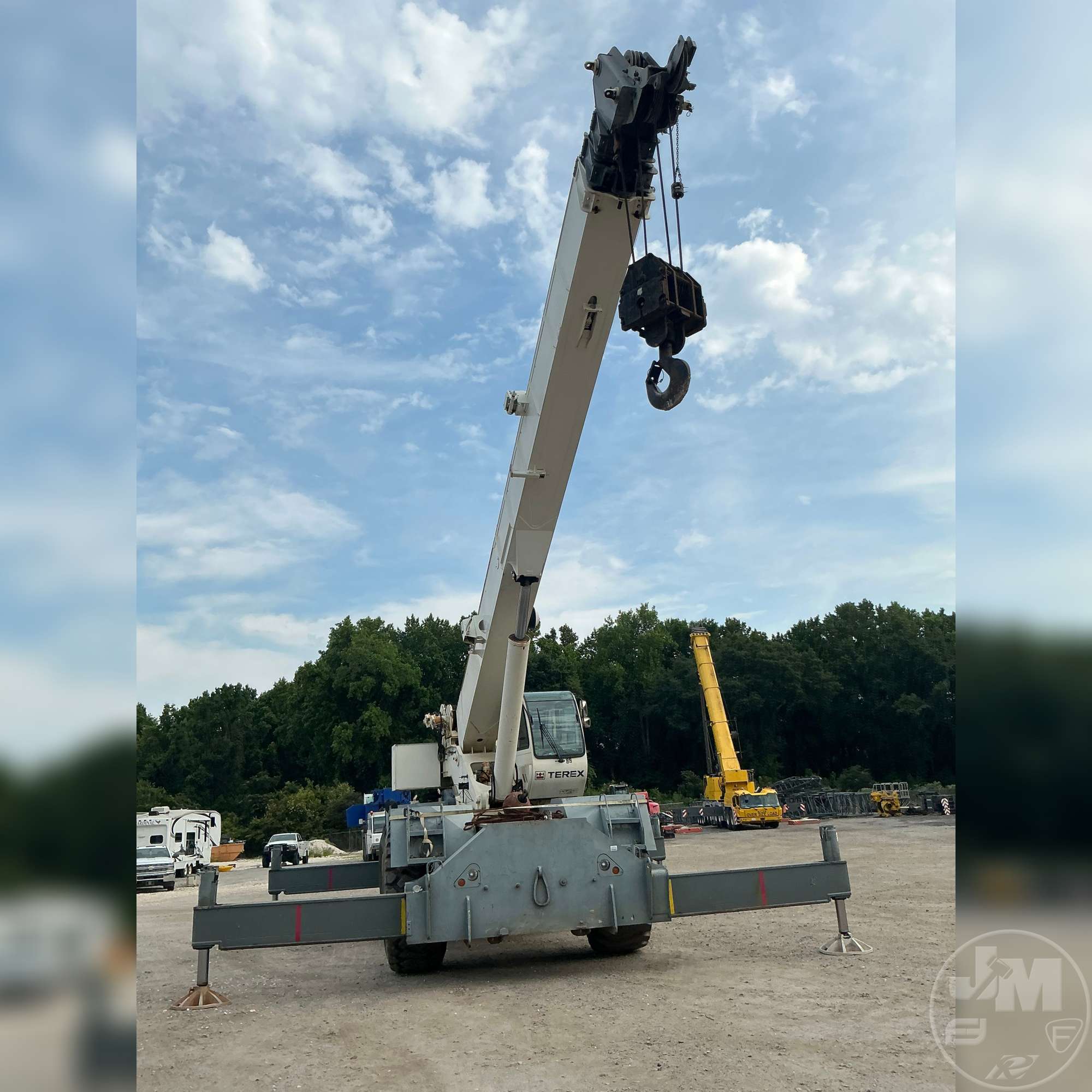 2006 Terex RT 665