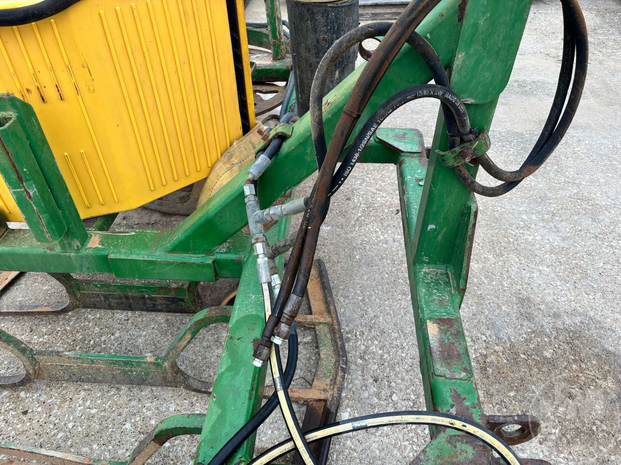 0 John Deere 3-POINT HITCH