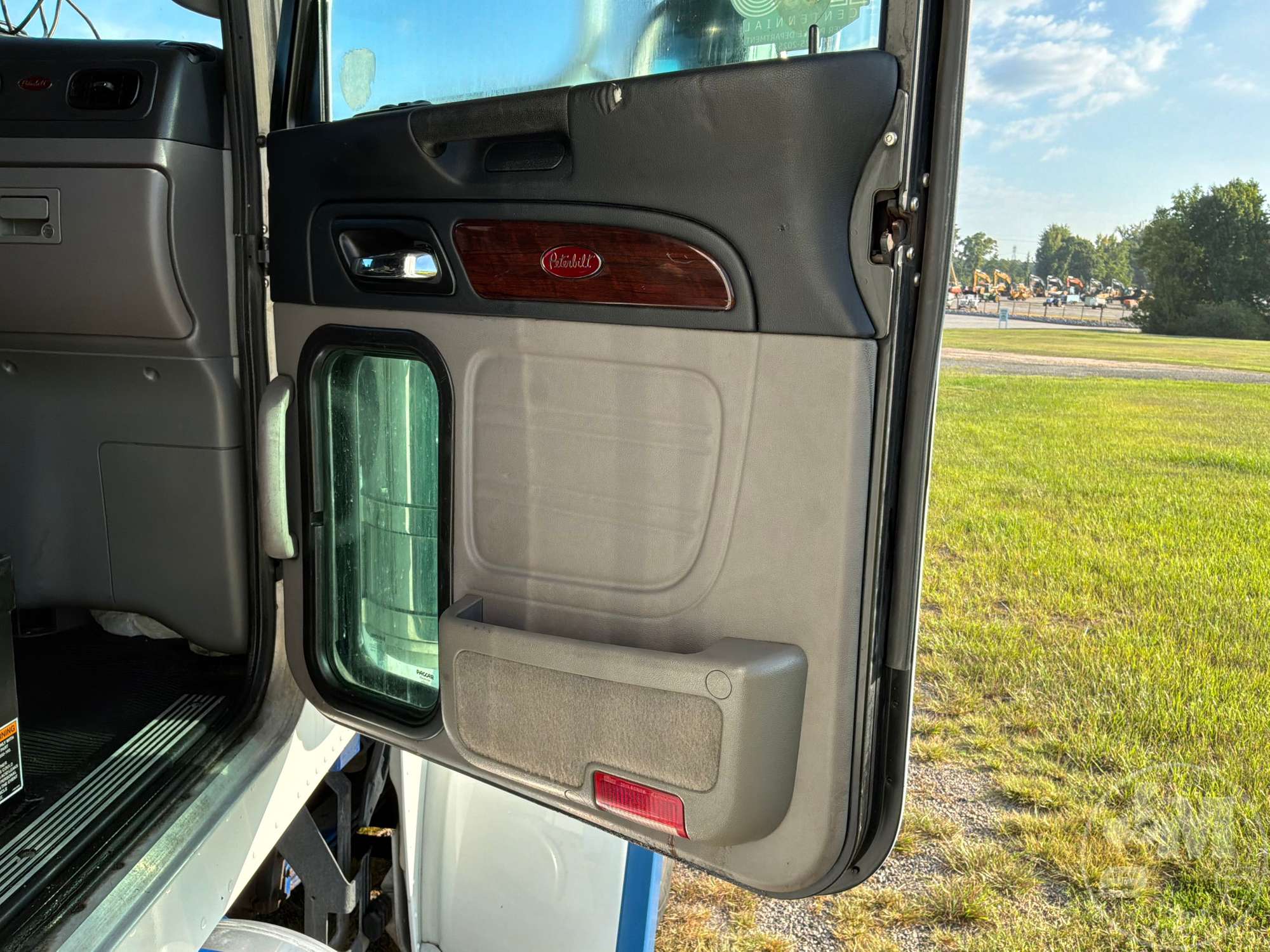2016 Peterbilt 389