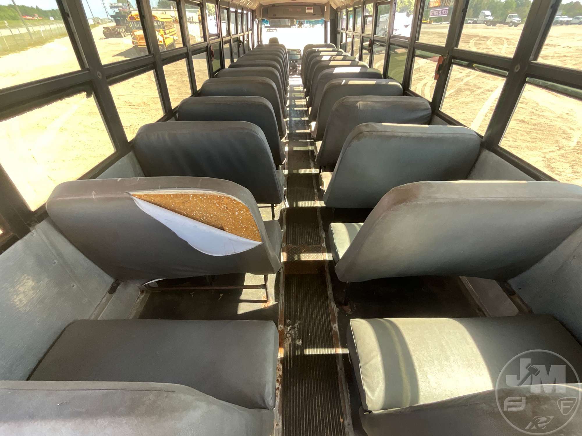 2007 Freightliner B2 BUS CHASSIS