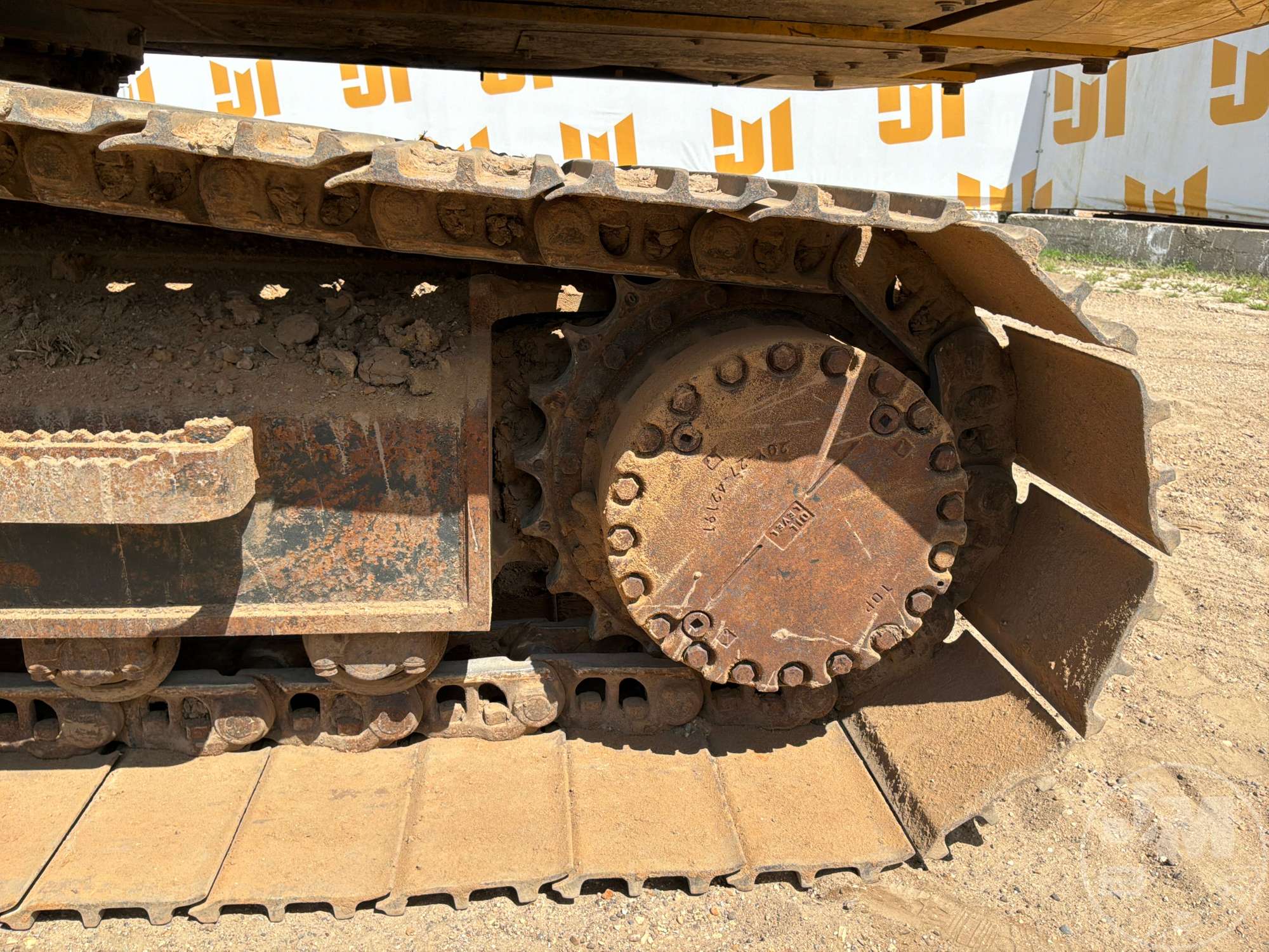 2019 Komatsu PC210LC-11