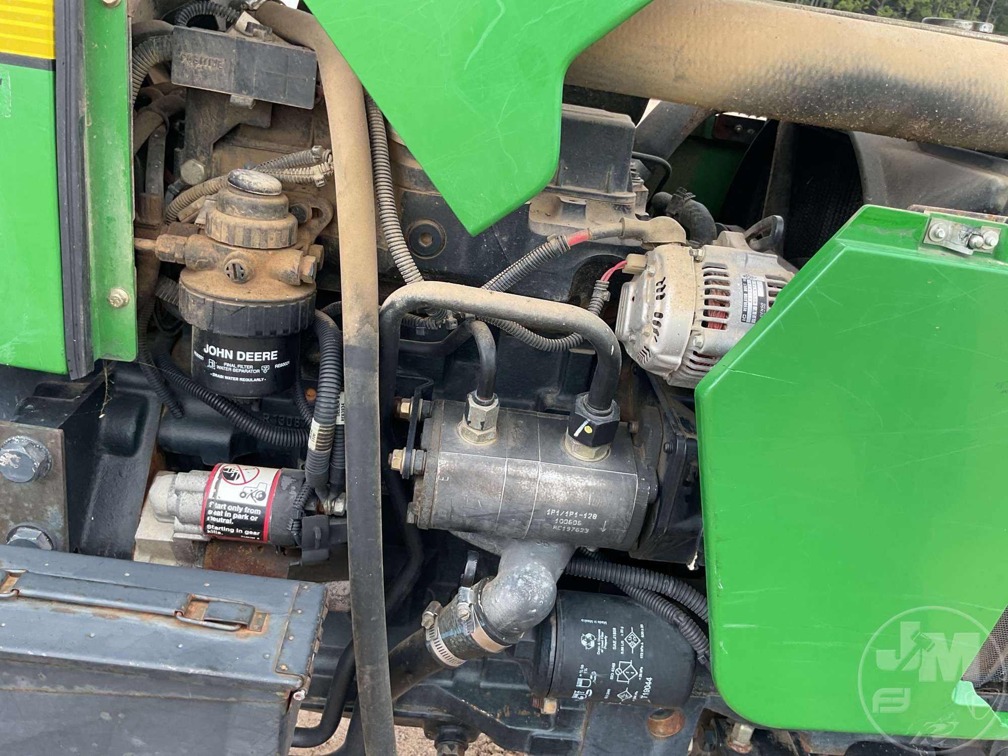 0 John Deere 5105
