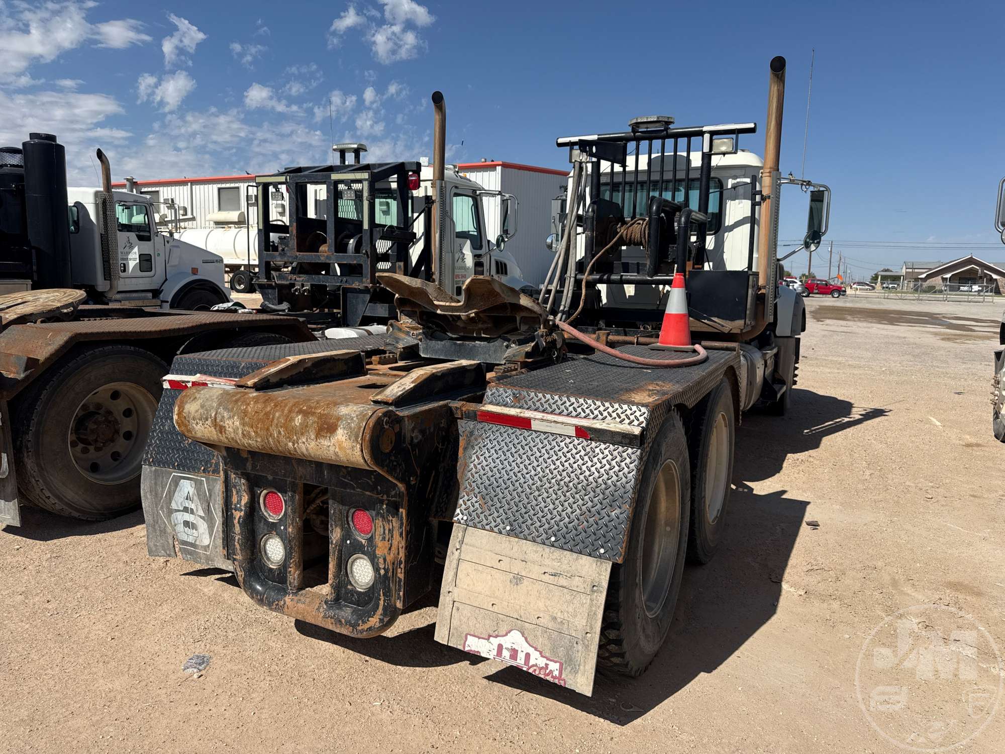 2015 Mack GU713