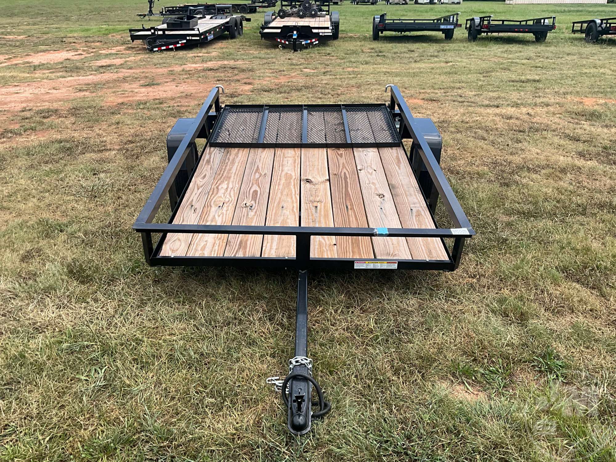 2027 TRIPLE CROWN TRAILERS, INC LD5X8S10O