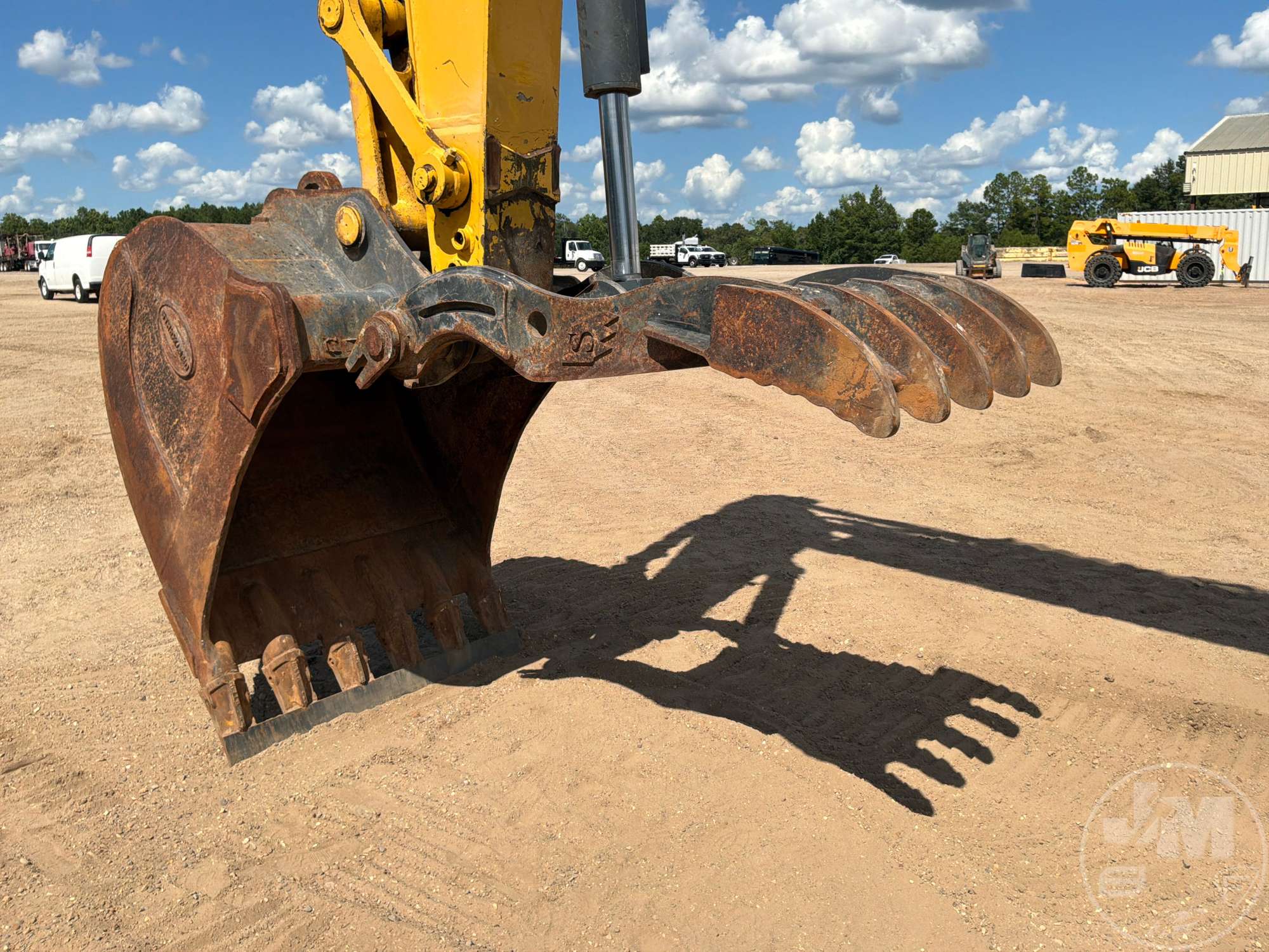2019 Komatsu PC210LC-11
