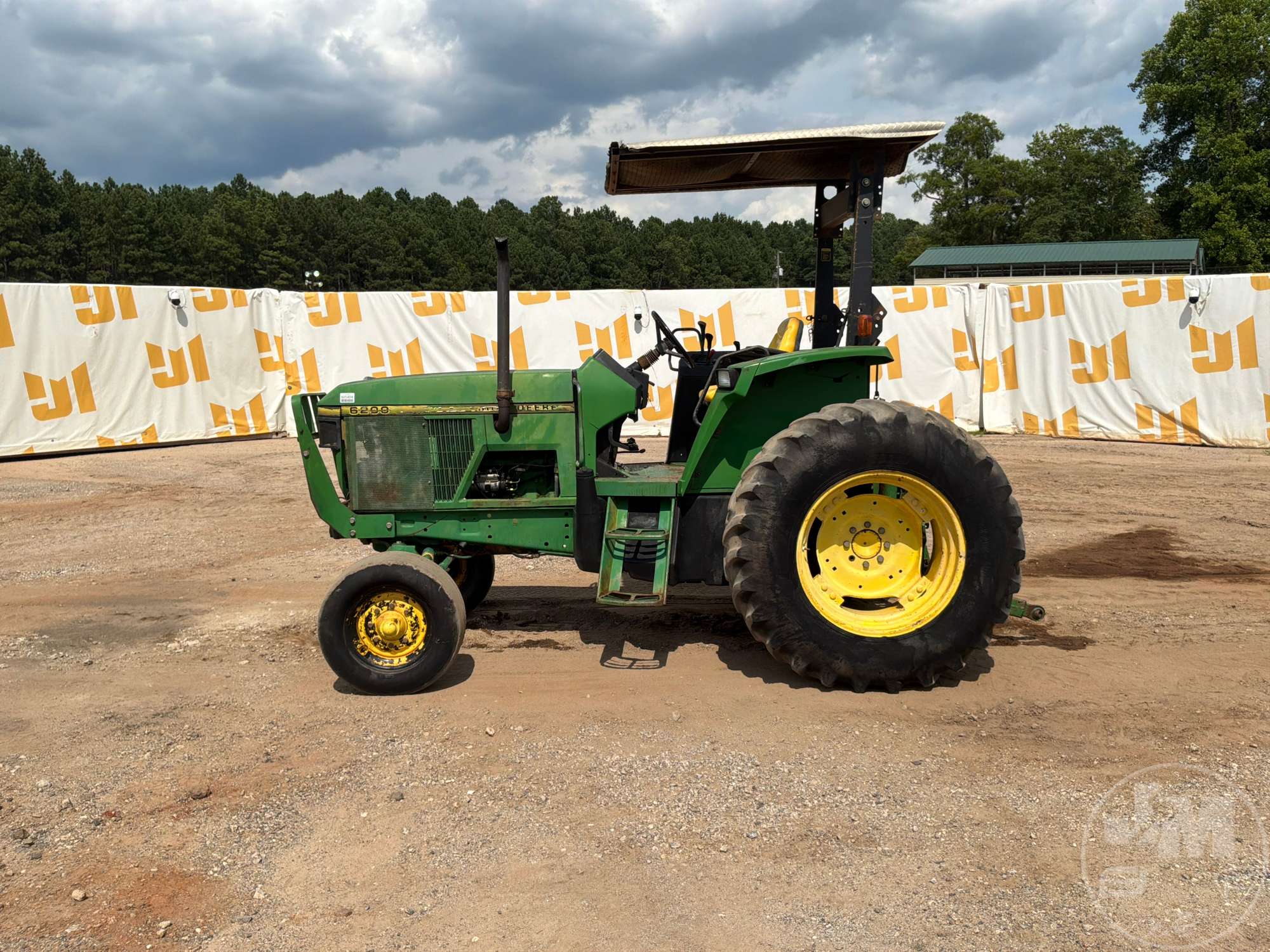 0 John Deere 6200