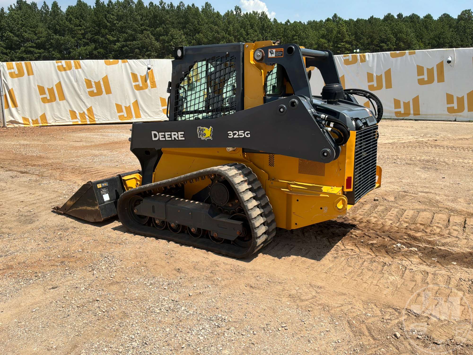 2024 John Deere 325G