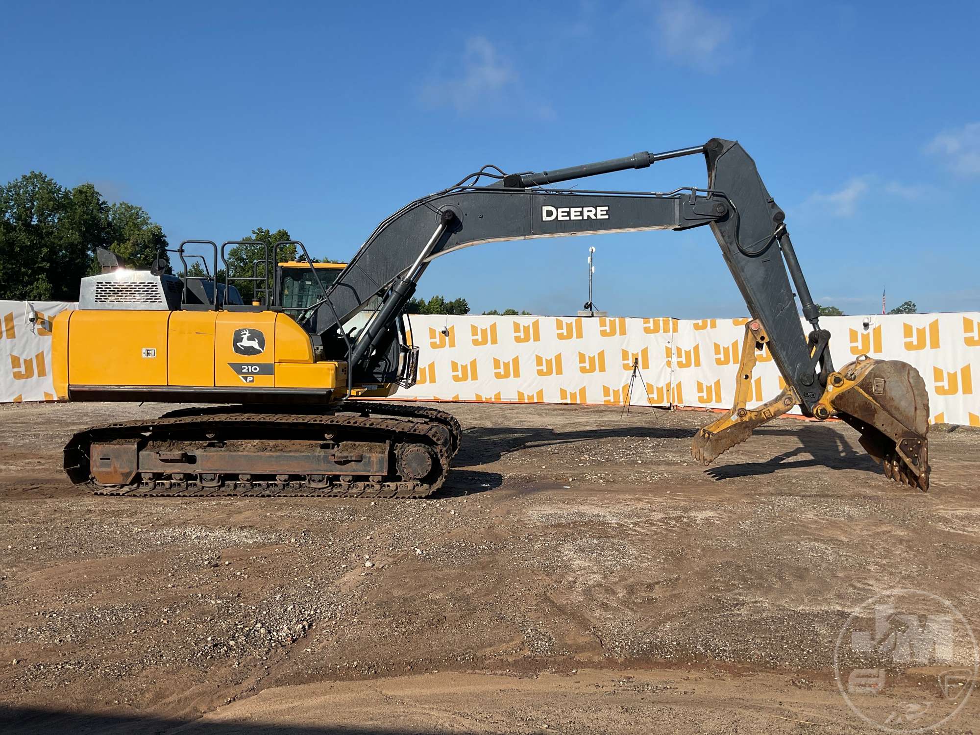 2024 John Deere 210-P