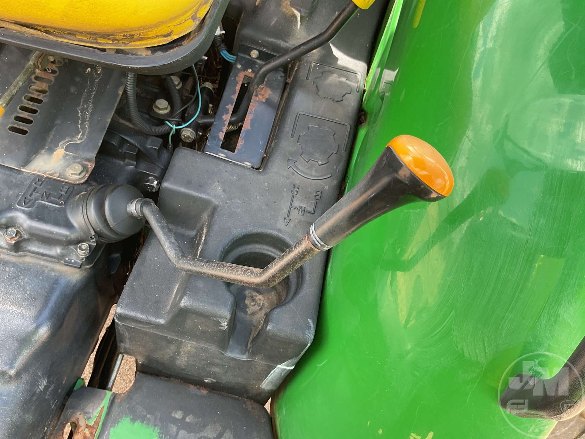 0 John Deere 5105