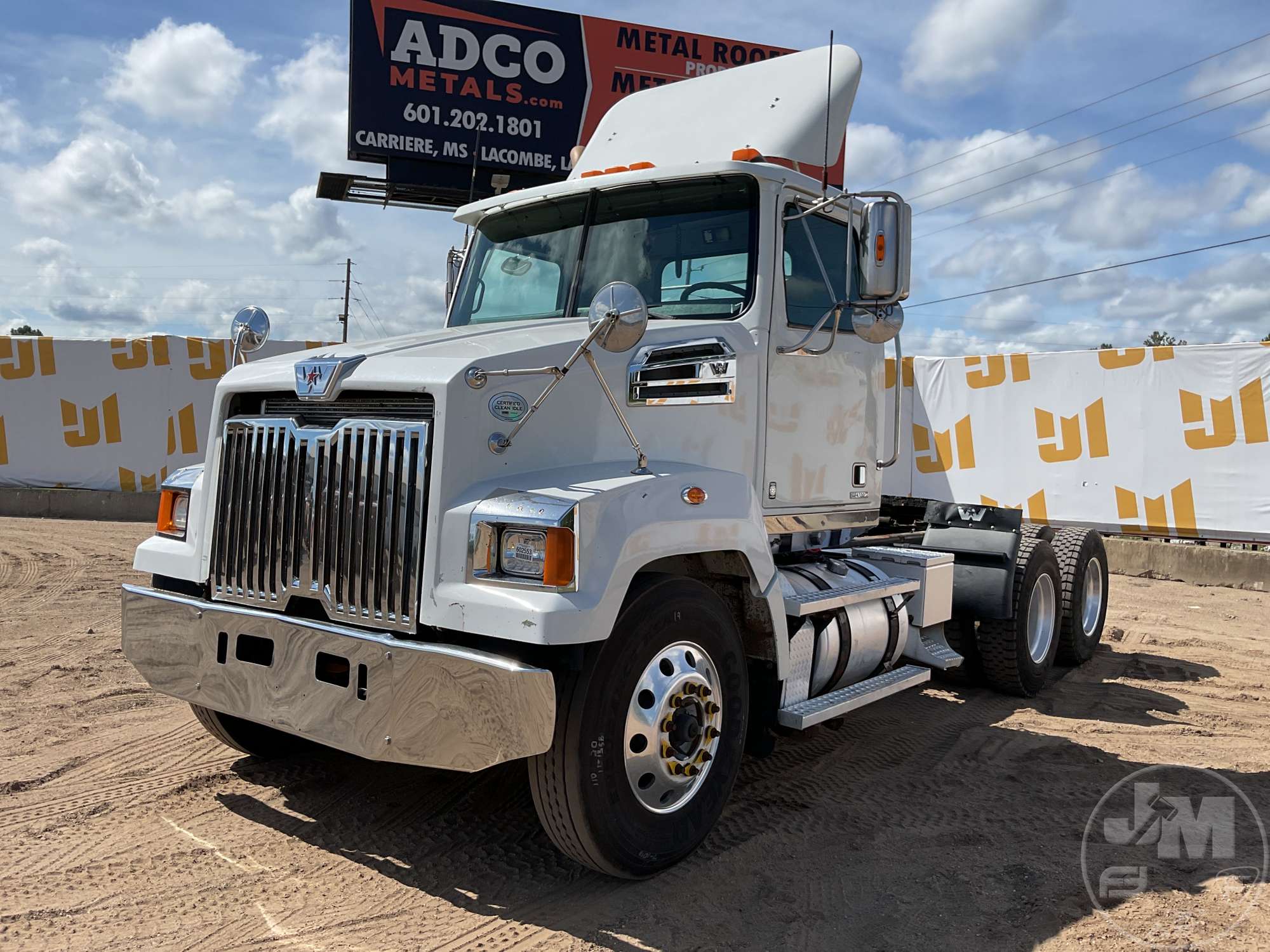 Photo of 2017 Western Star 4700SF