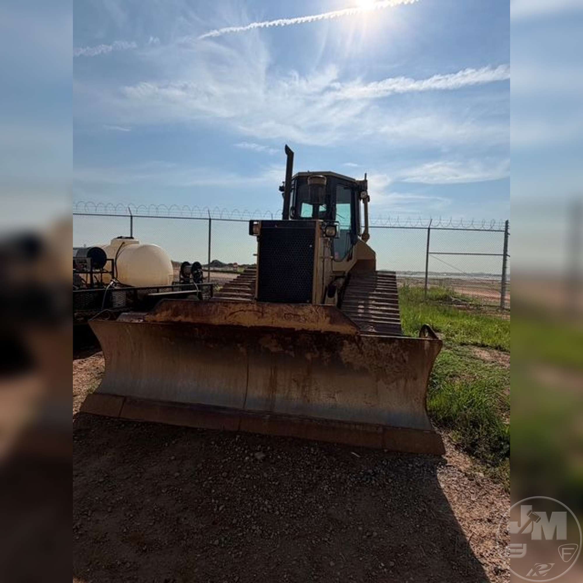 Photo of 2000 Caterpillar D5M PS LPG