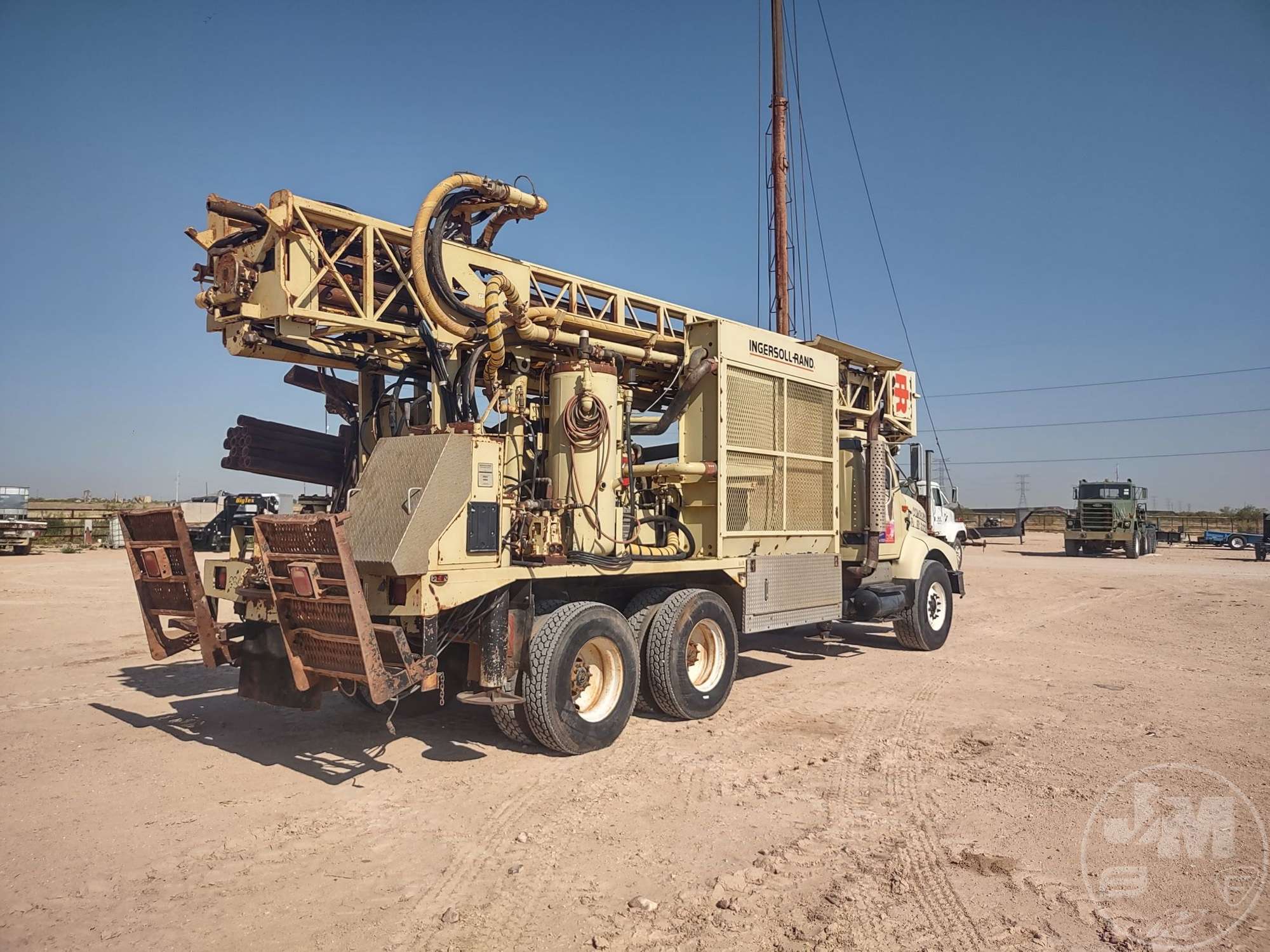 2001 International 2674 6X4