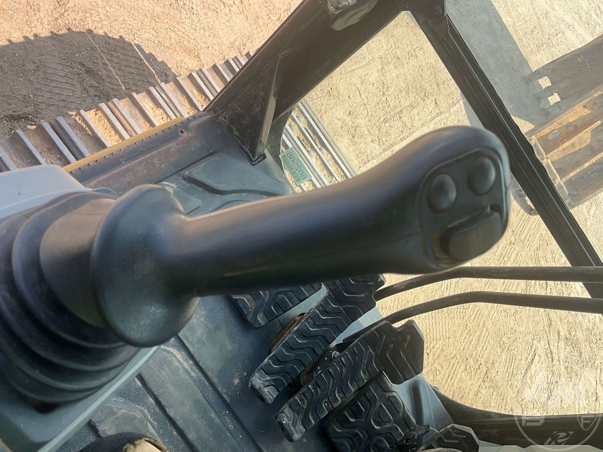 2019 Caterpillar 326F L