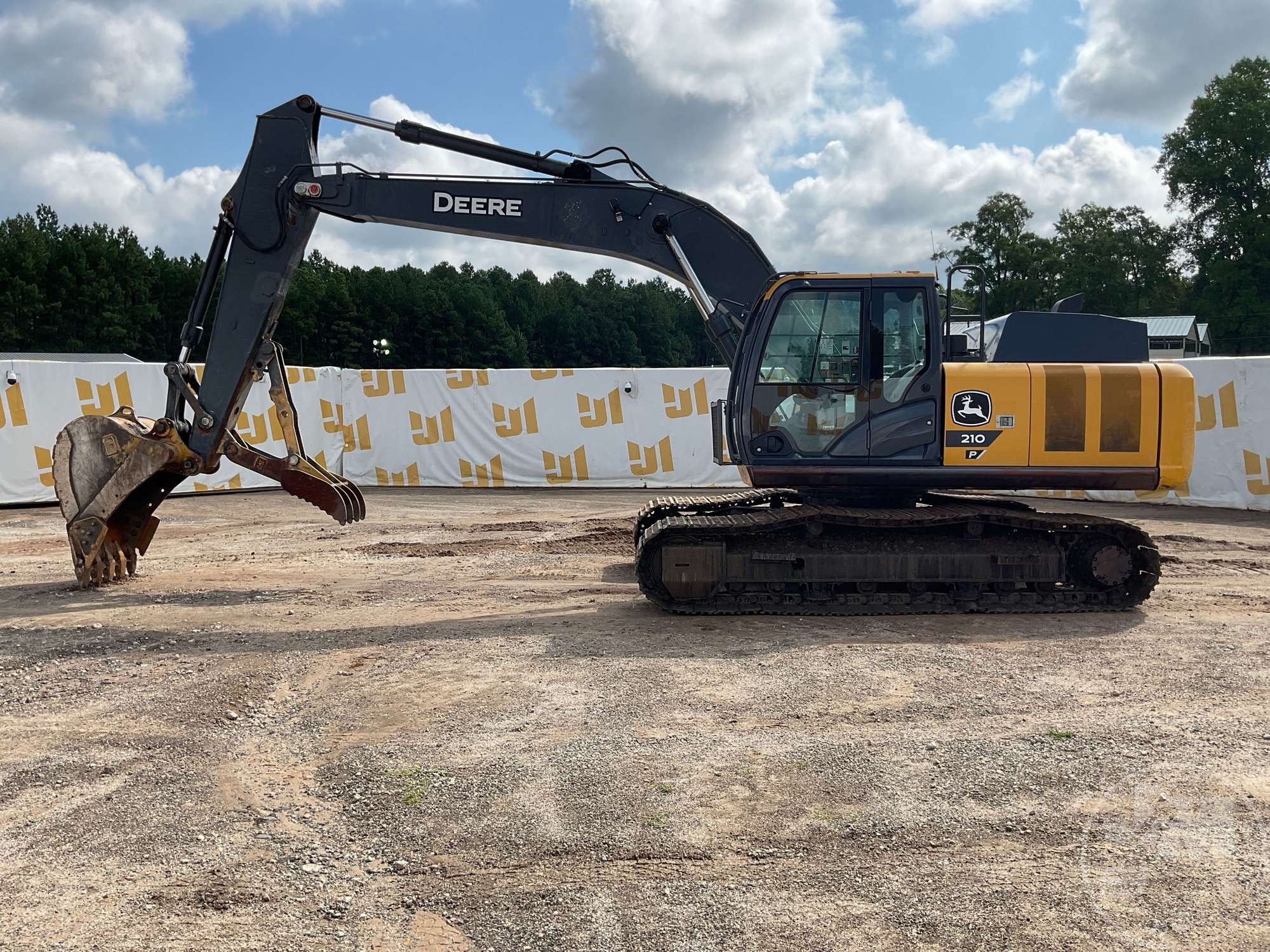 2024 John Deere 210-P
