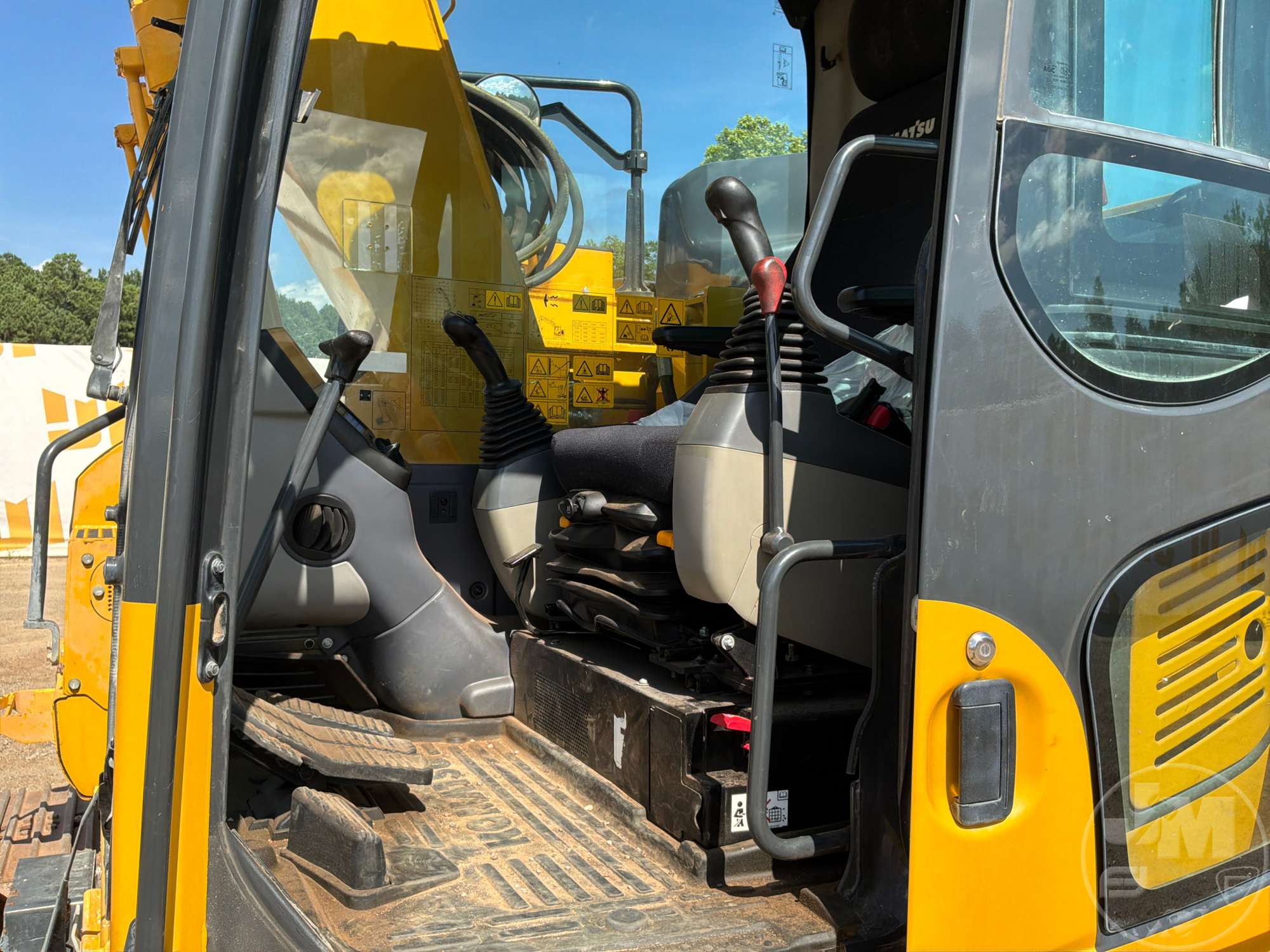 2022 Komatsu PC138US-11E0