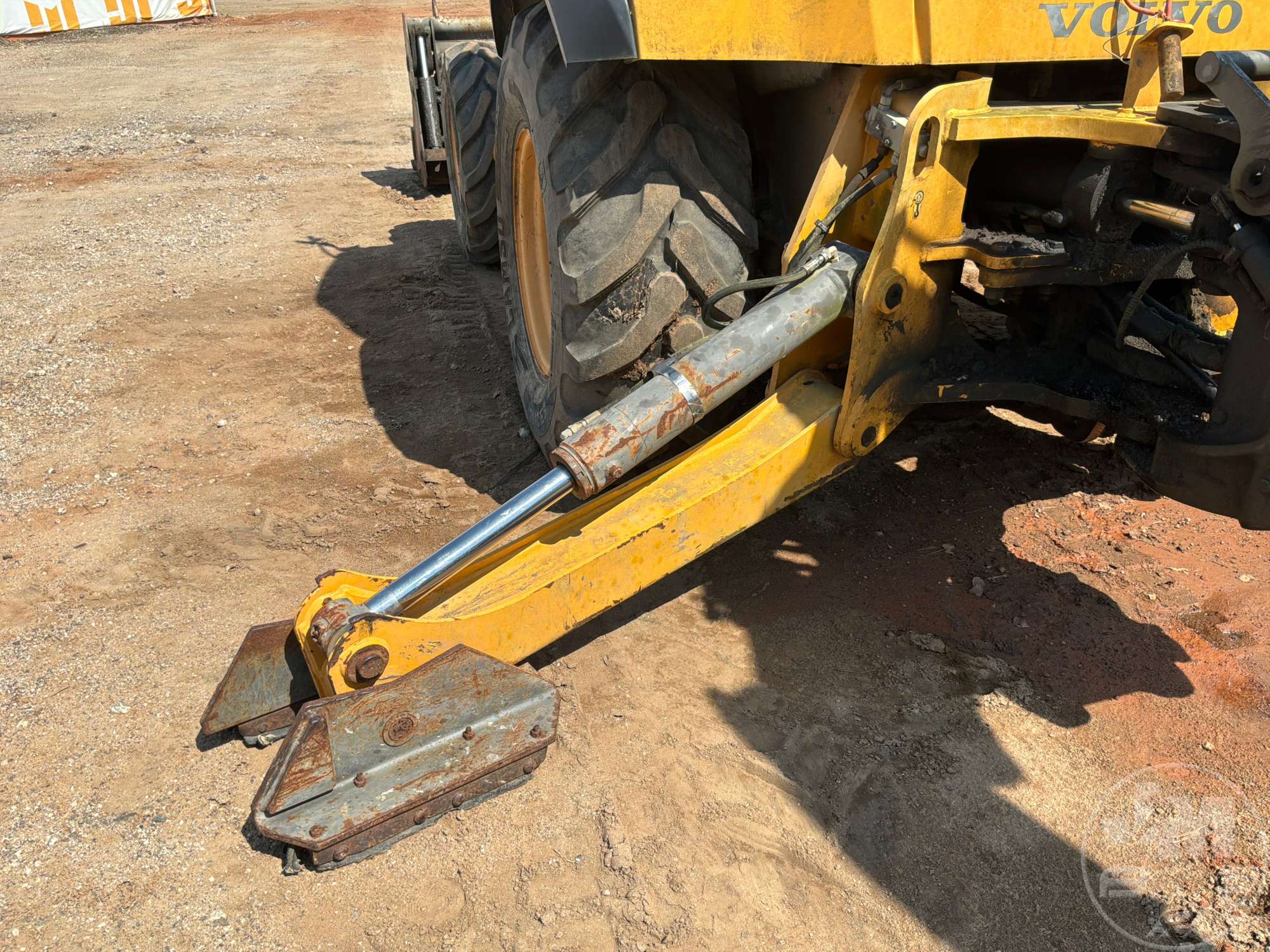 2014 Volvo BL70B