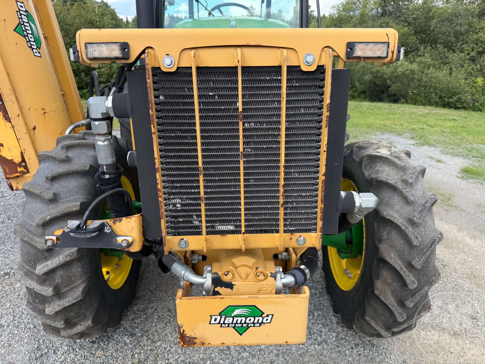 0 John Deere 5100E