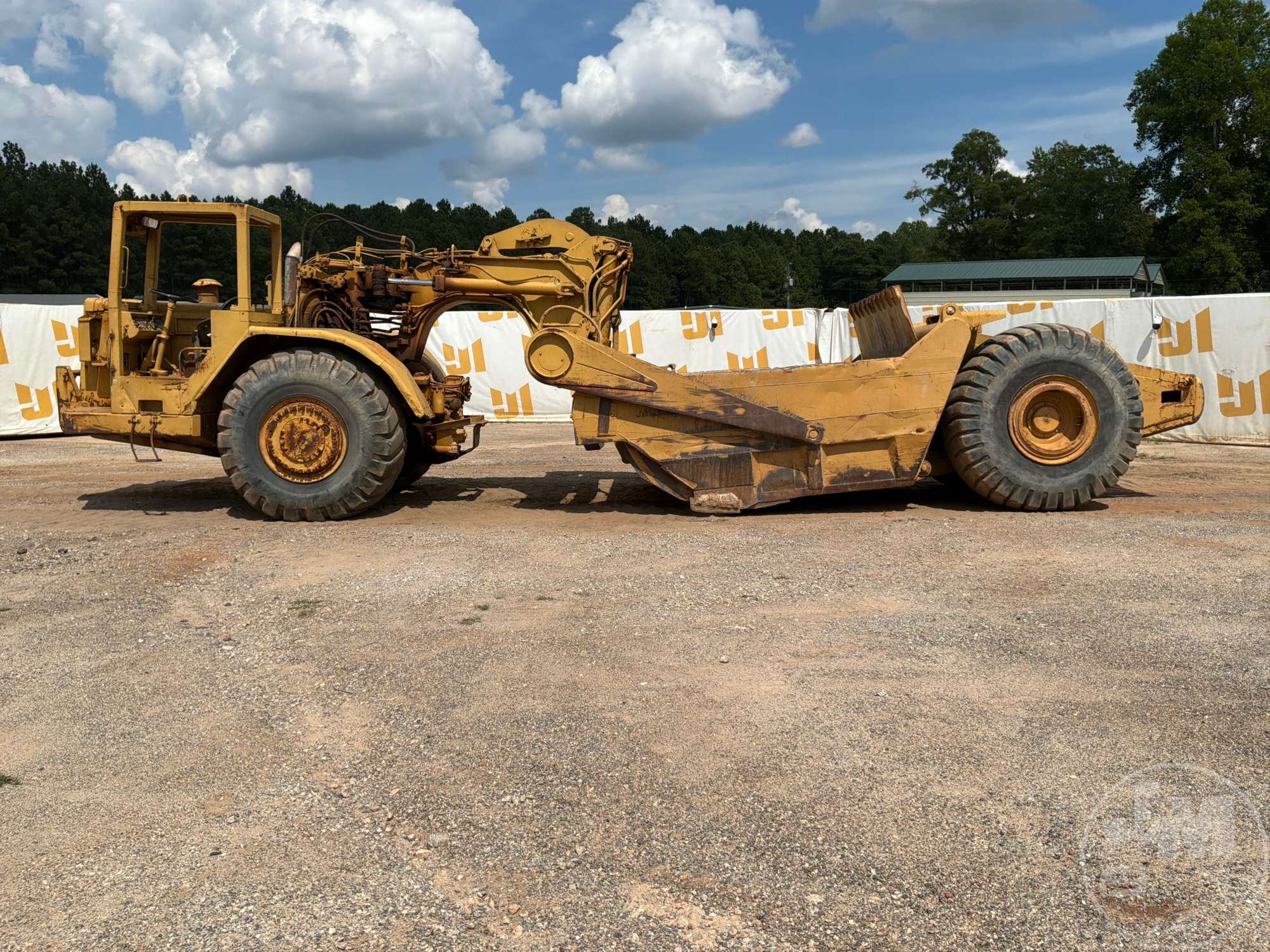 1984 Caterpillar 621B