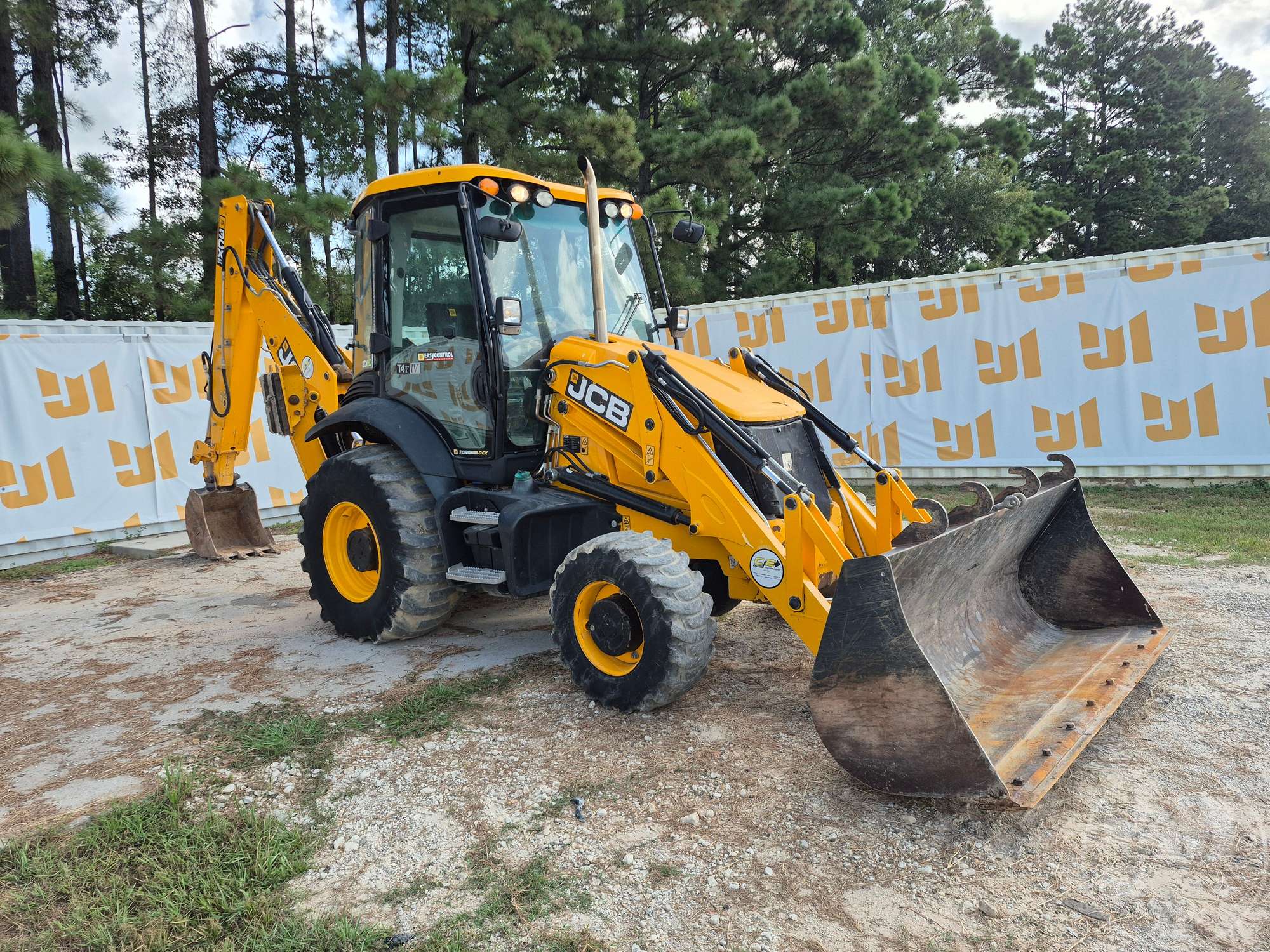 2023 JCB 3CX-15 SUPER