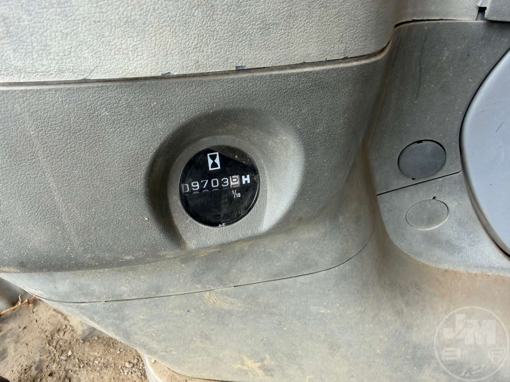 2001 John Deere 230 LC