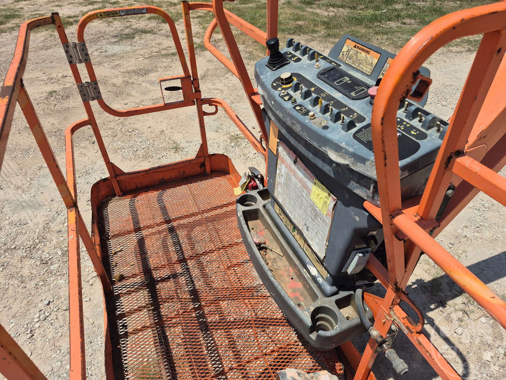 2013 JLG 1200SJP