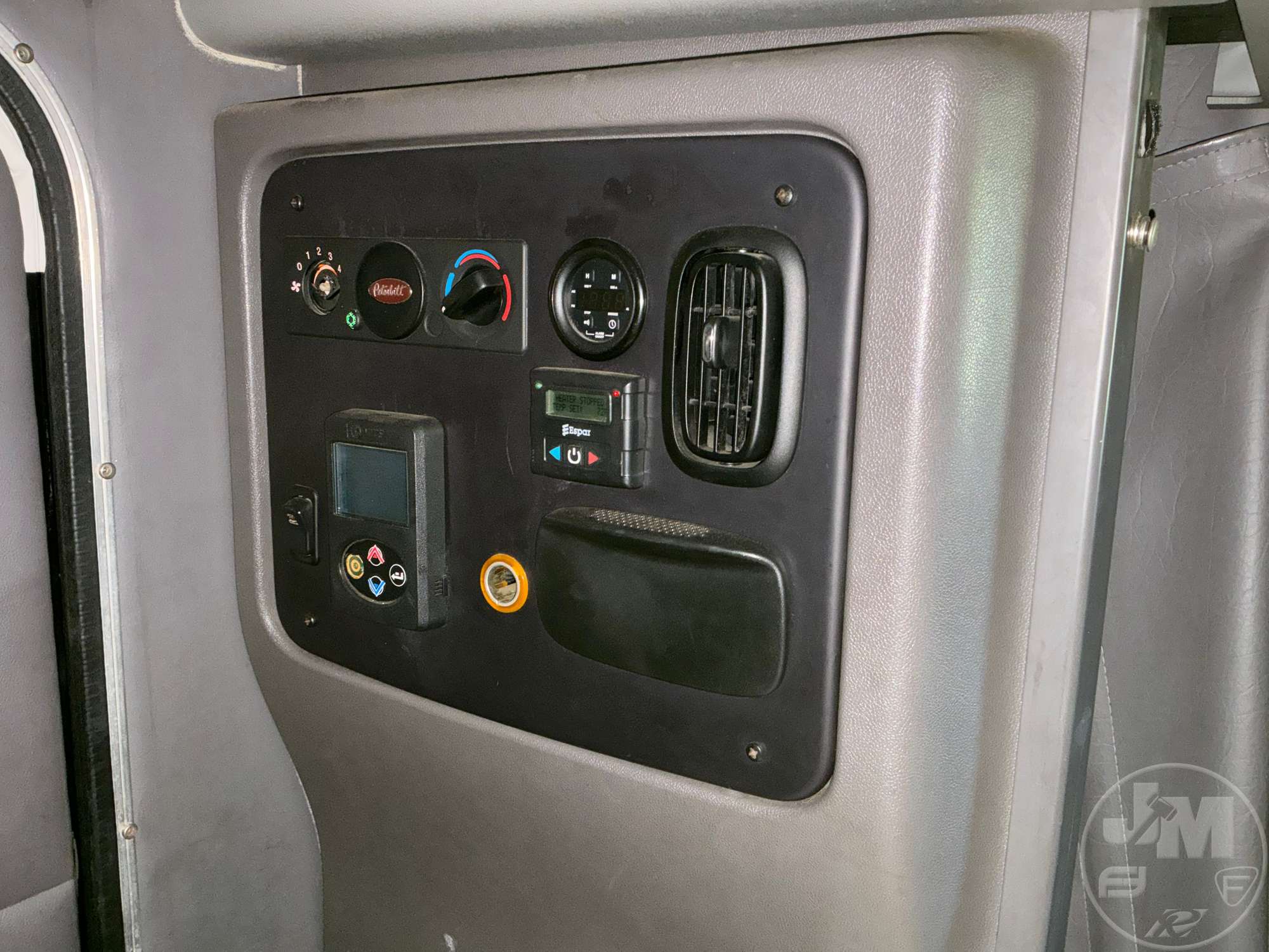 2016 Peterbilt 389