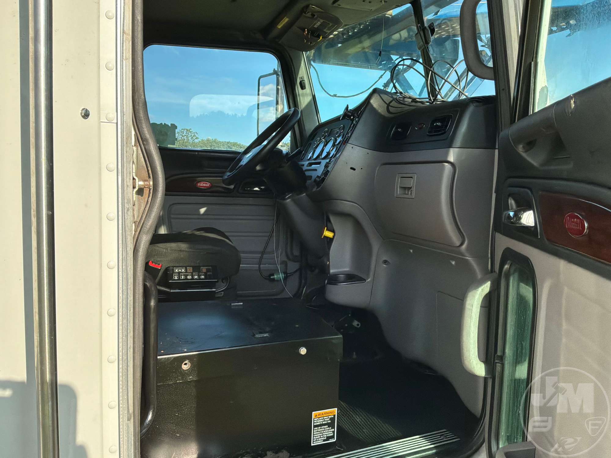 2016 Peterbilt 389
