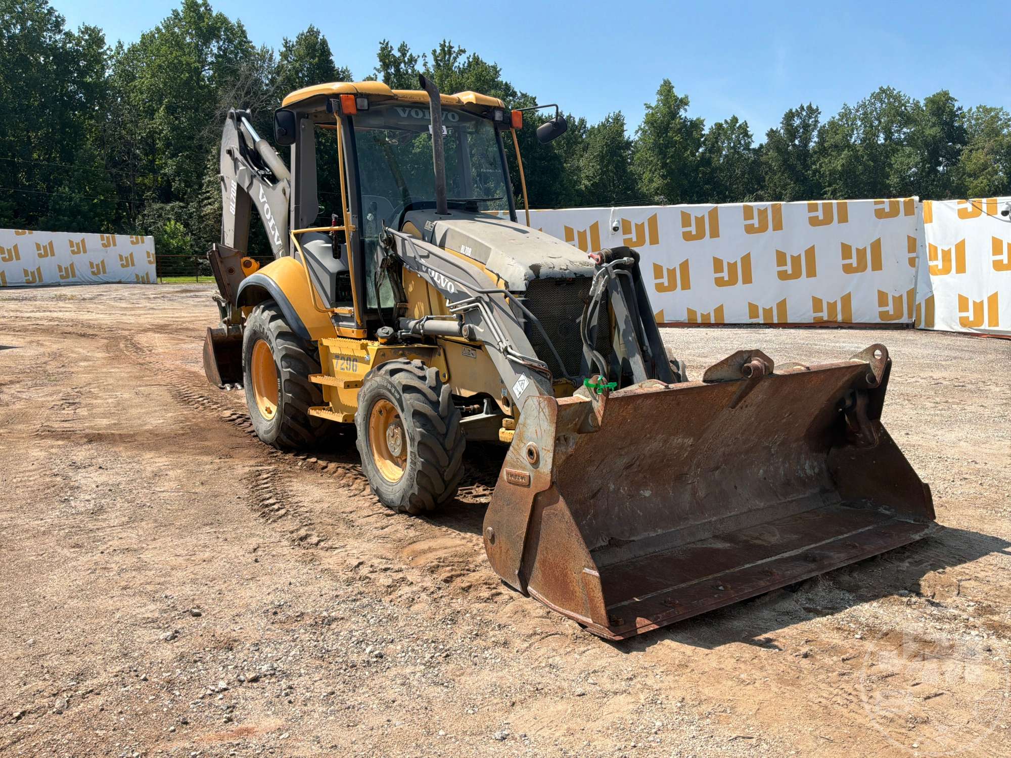2014 Volvo BL70B