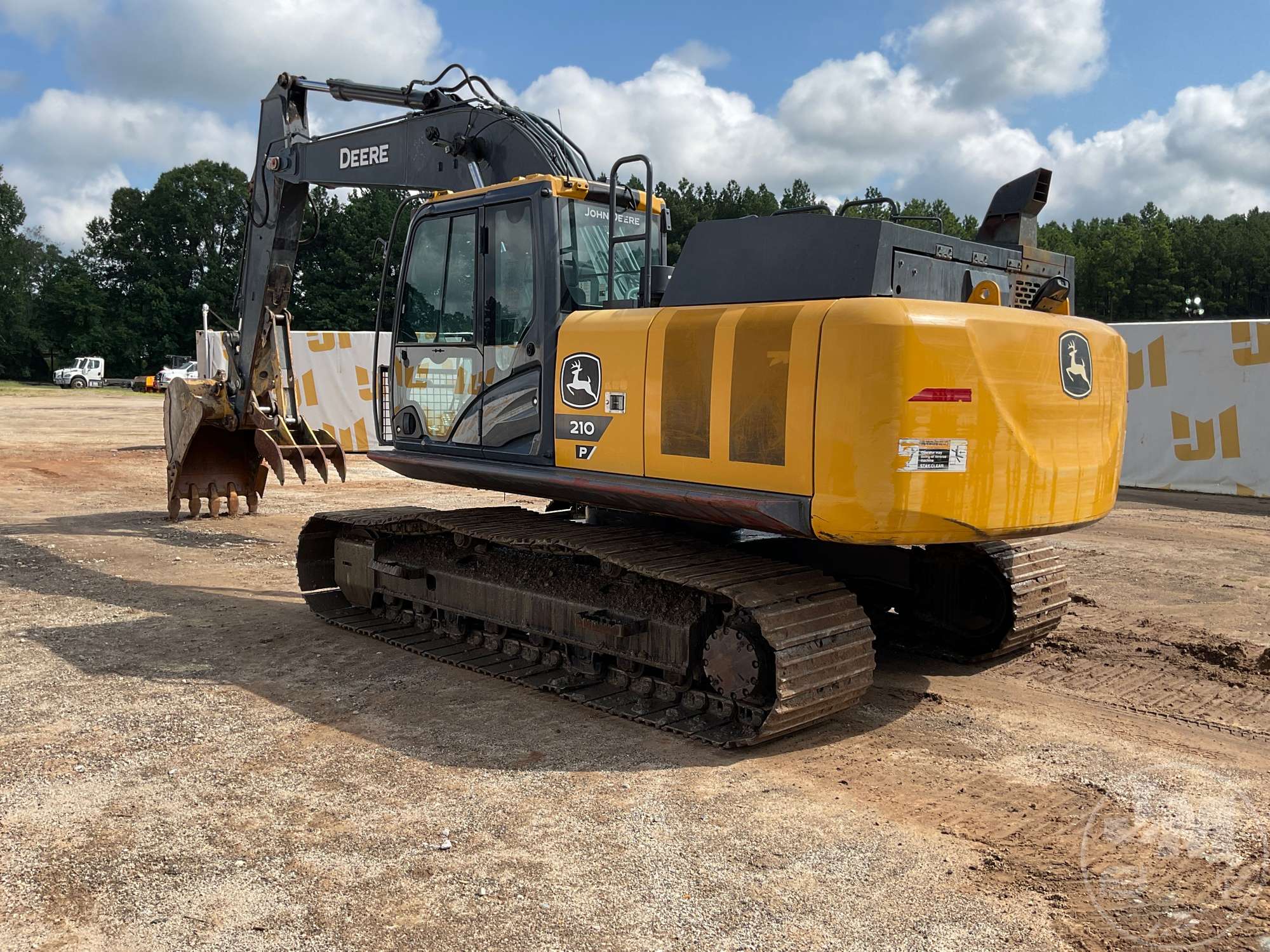 2024 John Deere 210-P