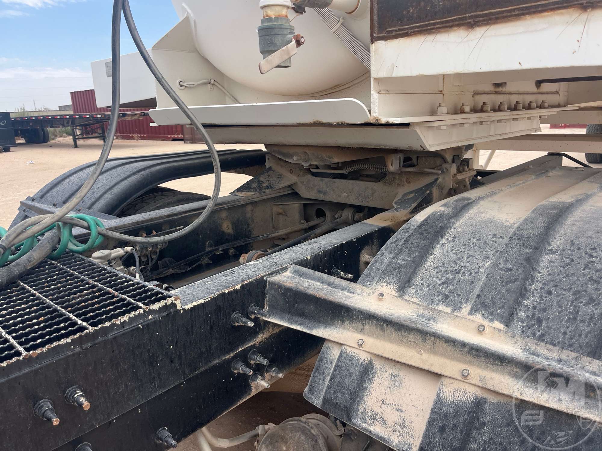 2013 Mack GU713
