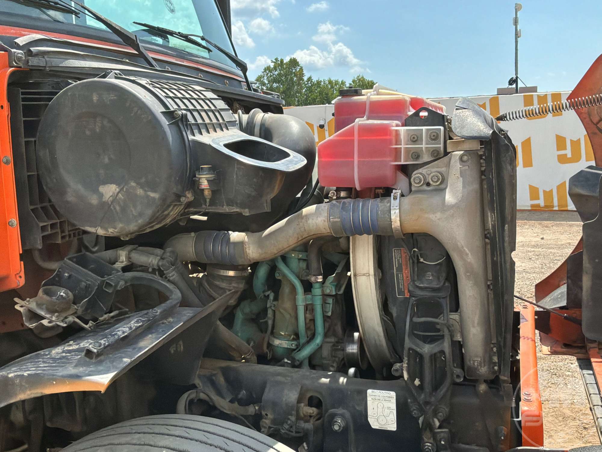 2014 Volvo VHD