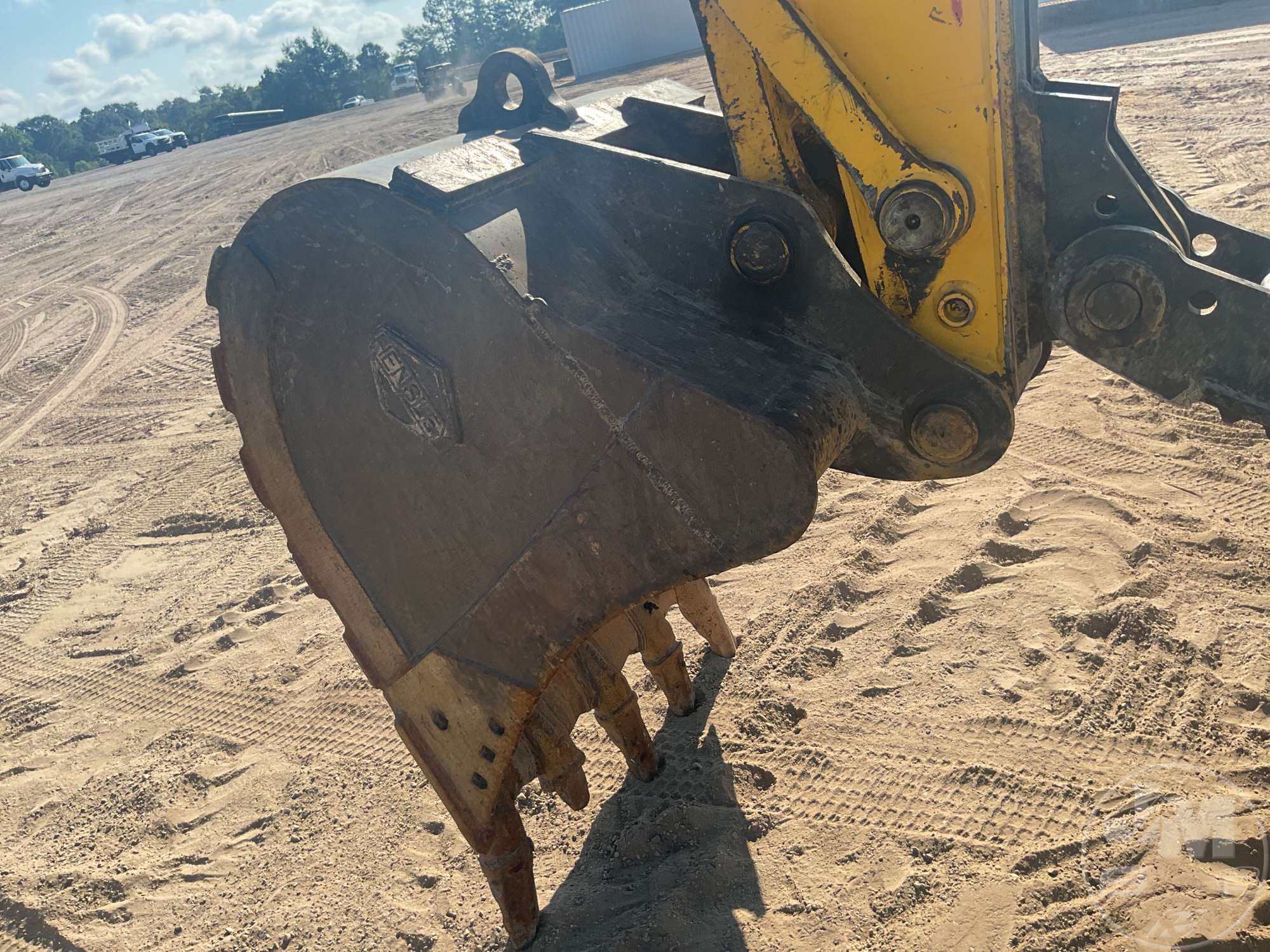 2017 Komatsu PC170LC-11