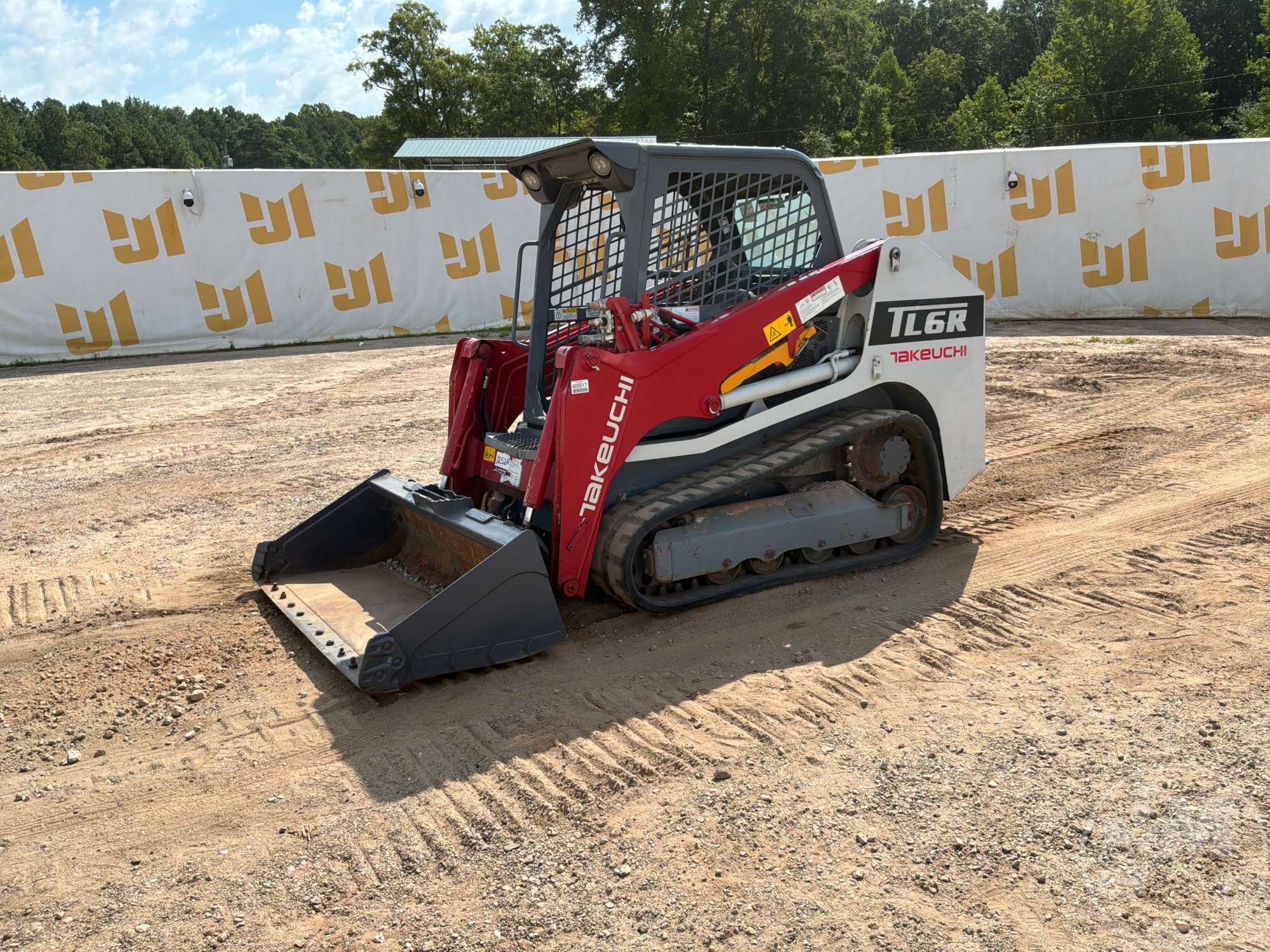 Photo of 2021 Takeuchi TL6R