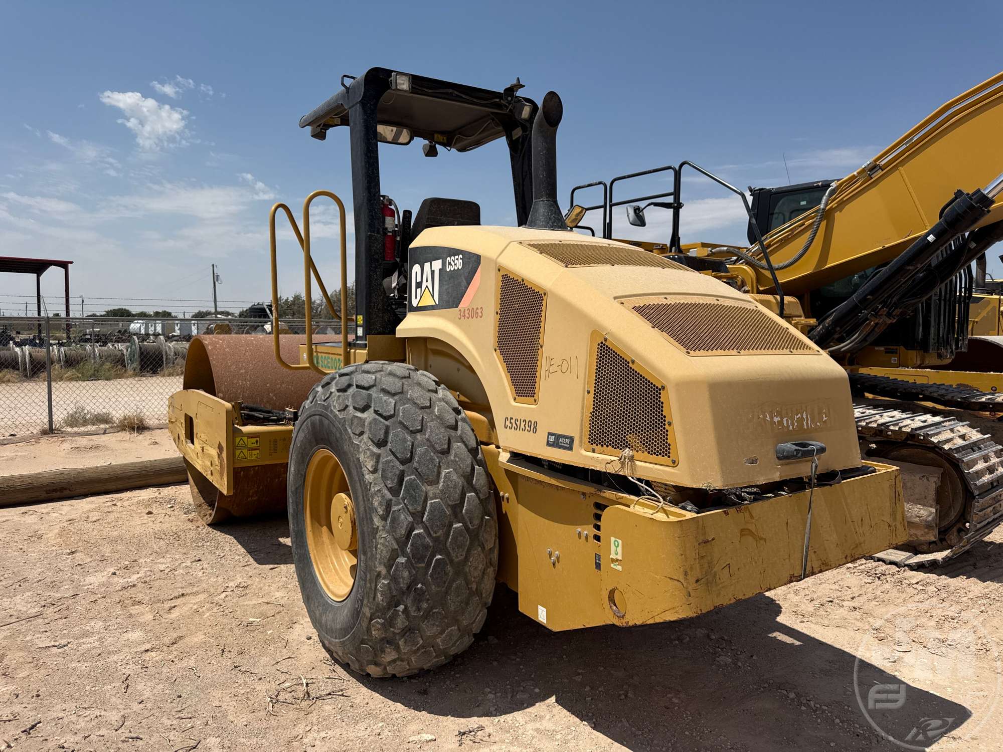 2011 Caterpillar CS56