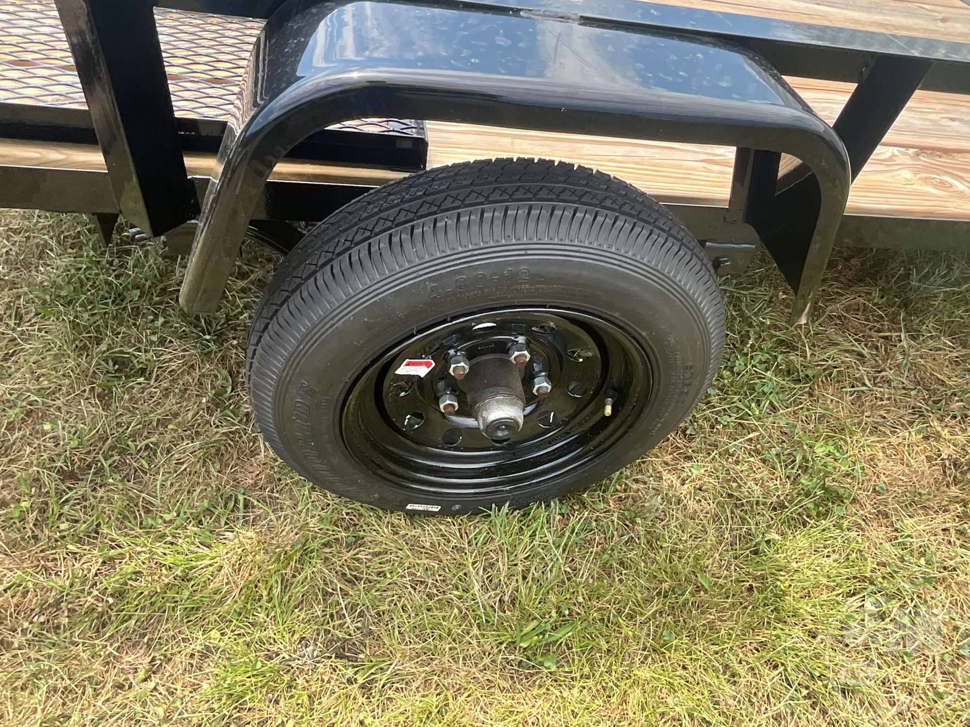 2027 TRIPLE CROWN TRAILERS, INC LD5X8S10O