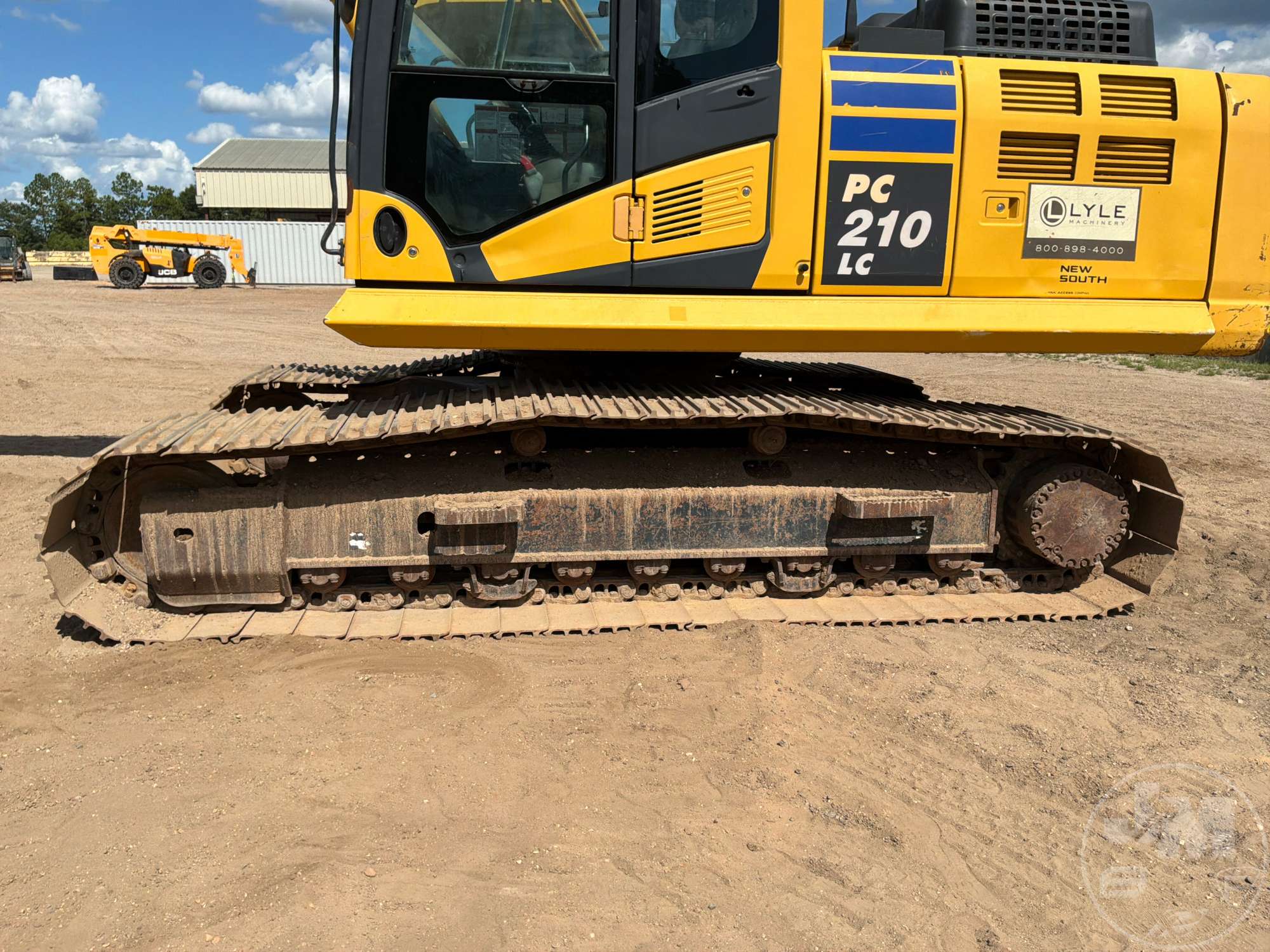 2019 Komatsu PC210LC-11