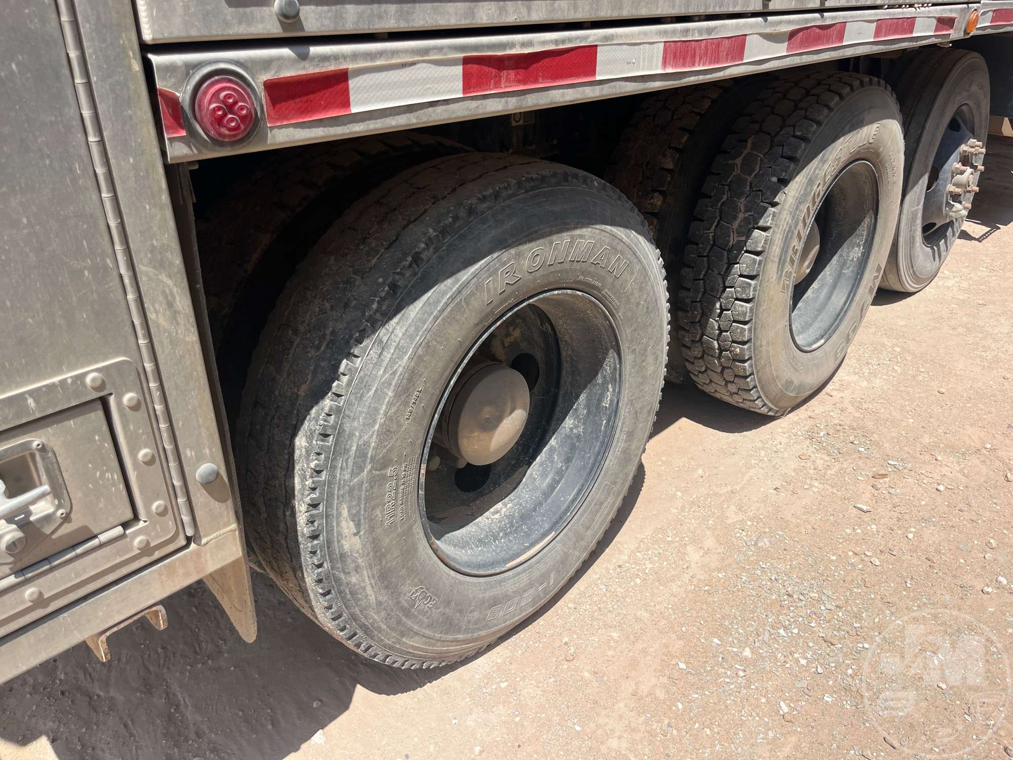 2022 Kenworth T880