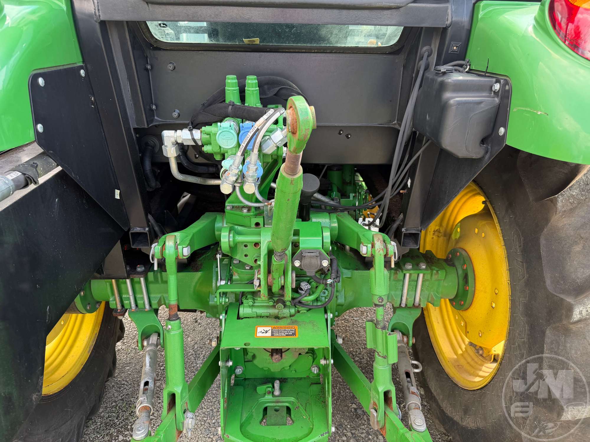0 John Deere 5100E