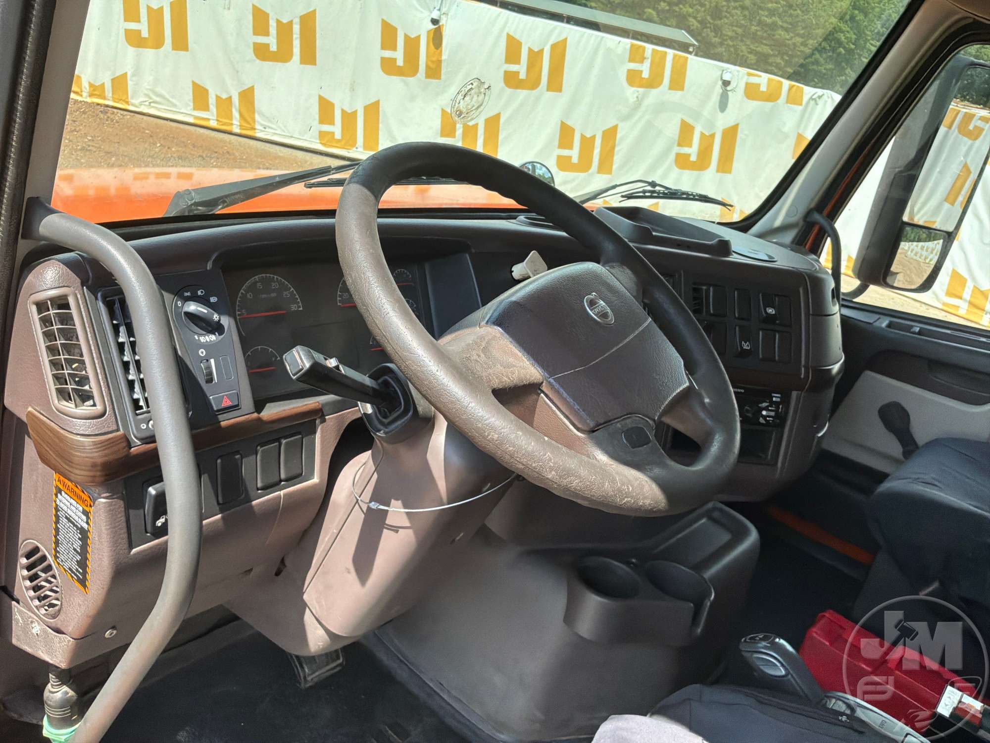 2014 Volvo VHD