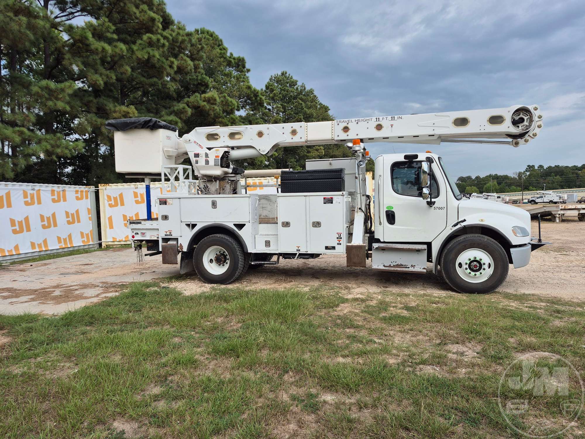 2016 Freightliner M2