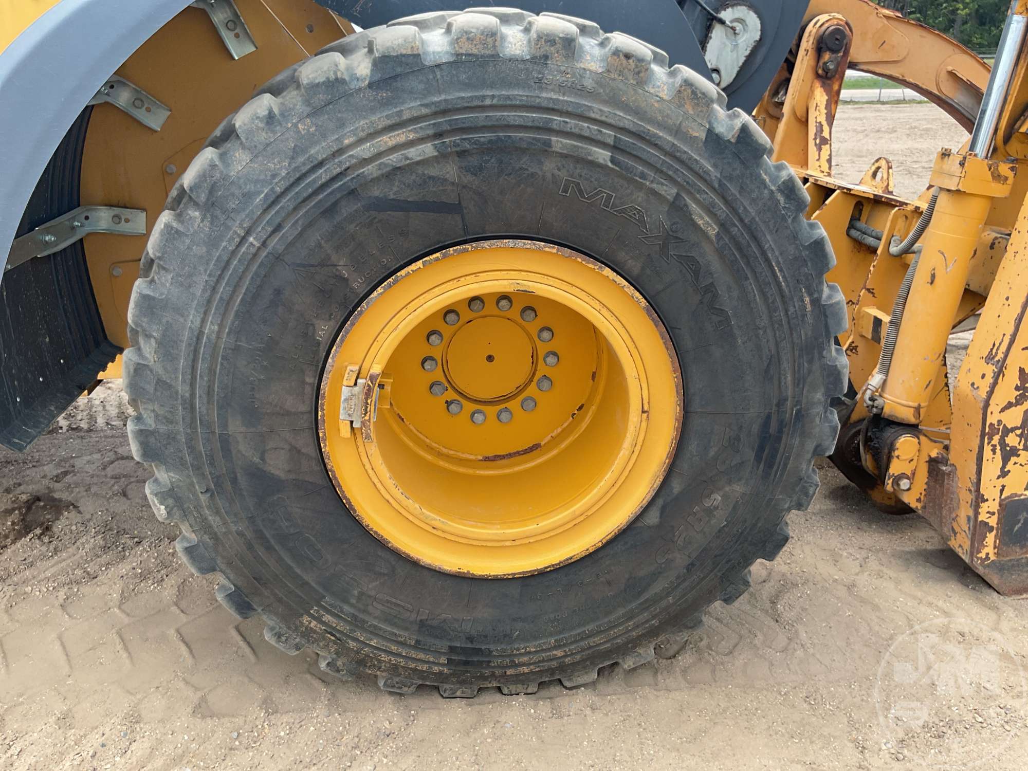 0 John Deere 644L