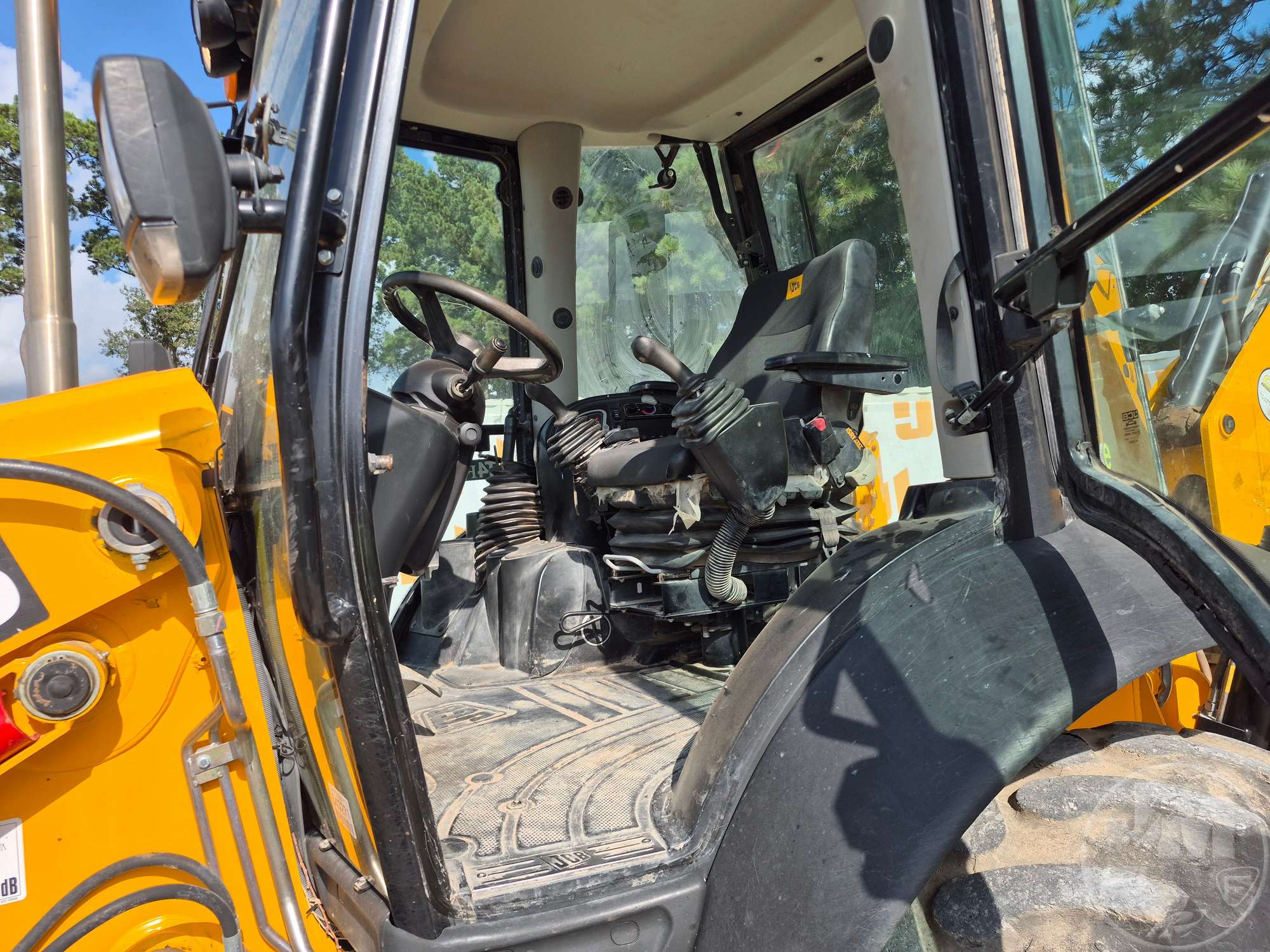 2023 JCB 3CX-15 SUPER