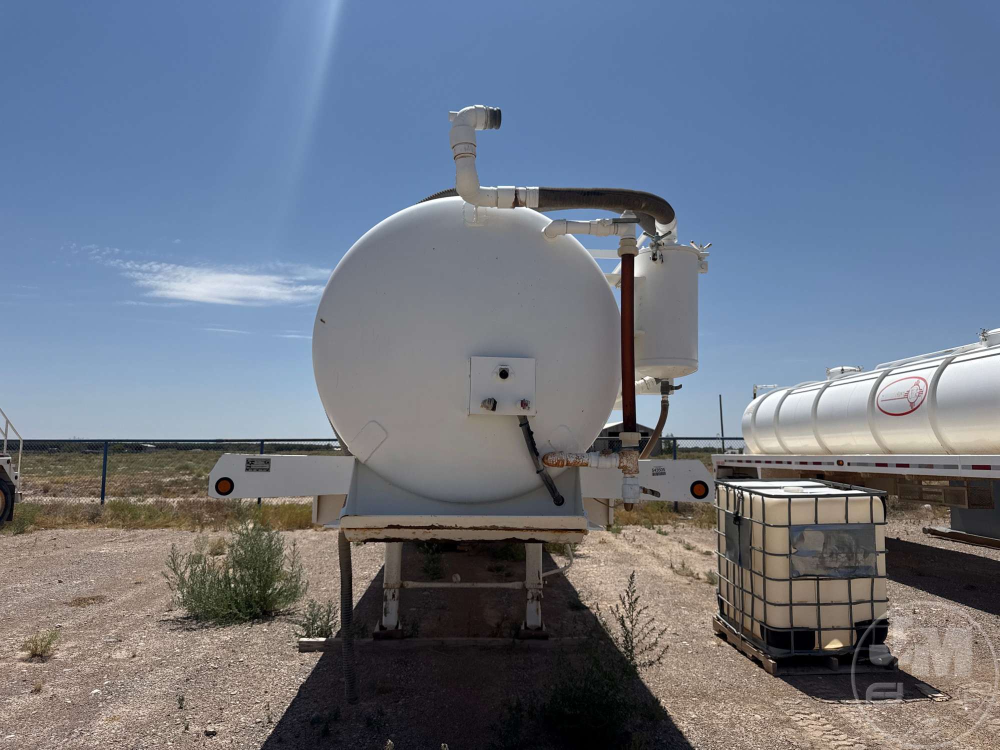 2011 Dragon VAC TANK TRAILER