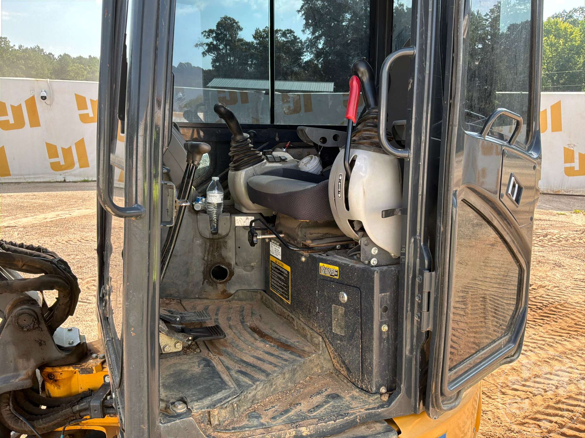 2017 John Deere 30G