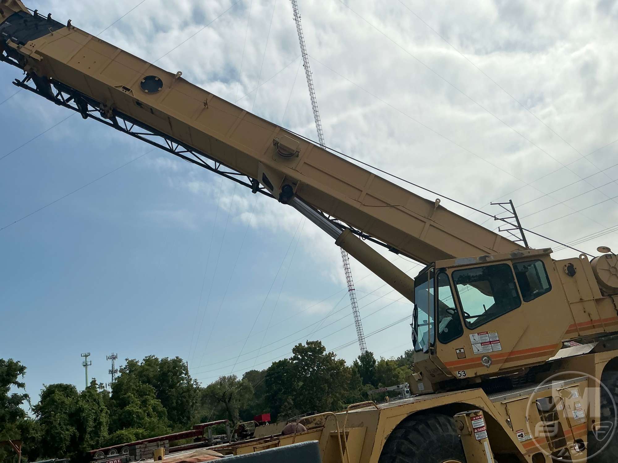2000 Grove RT855B