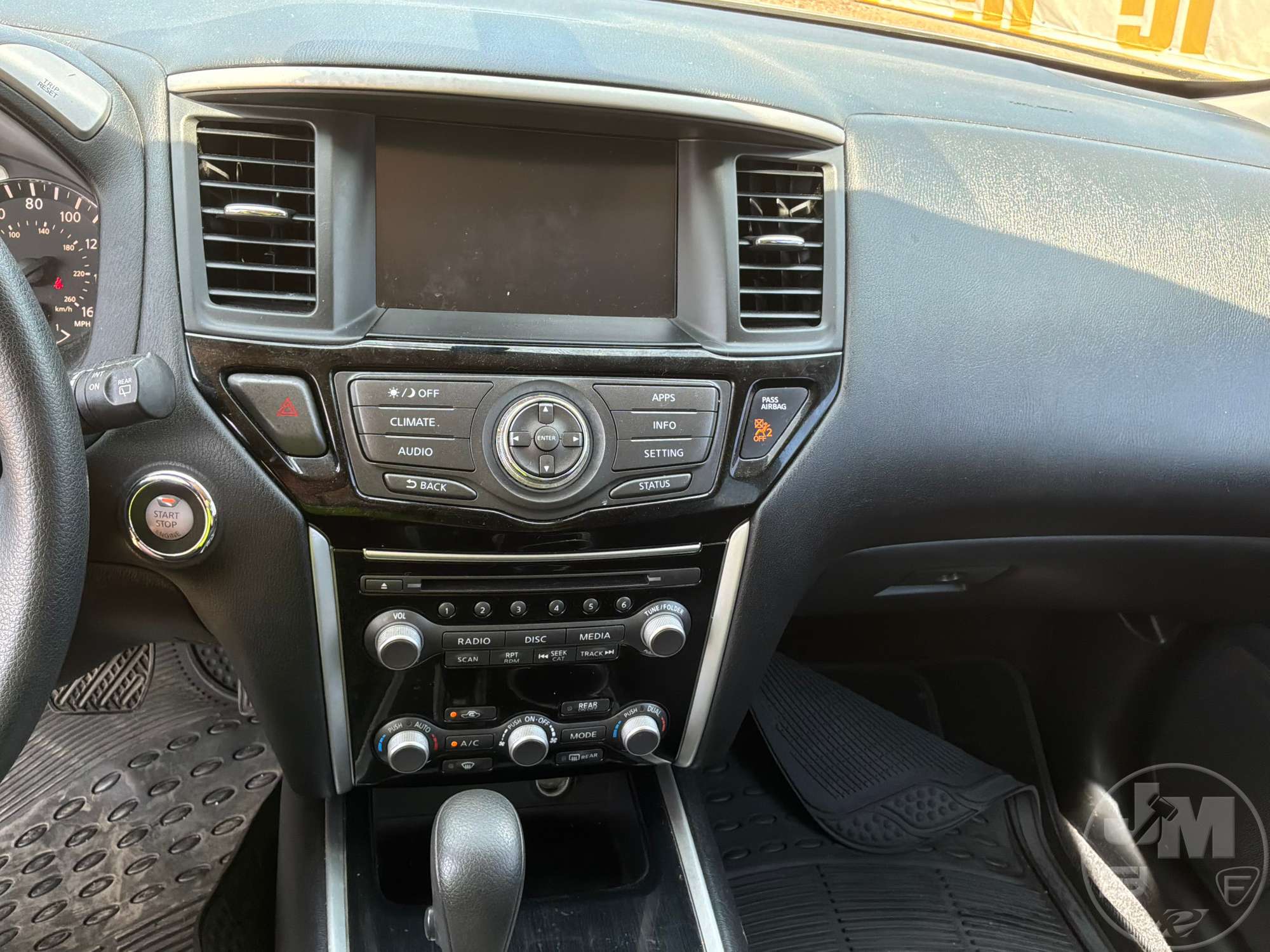 2017 Nissan PATHFINDER
